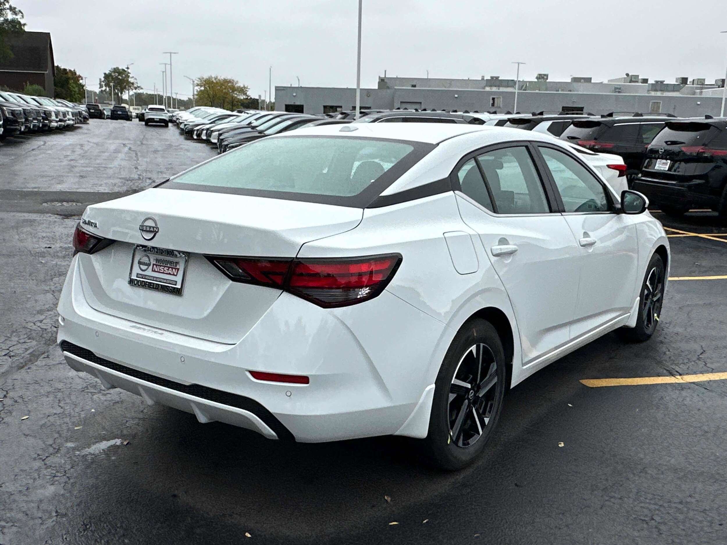 2025 Nissan Sentra SV photo 4