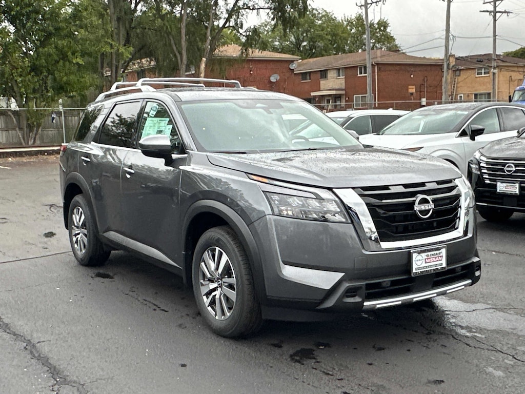 New 2025 Nissan Pathfinder SL SL 4WD
