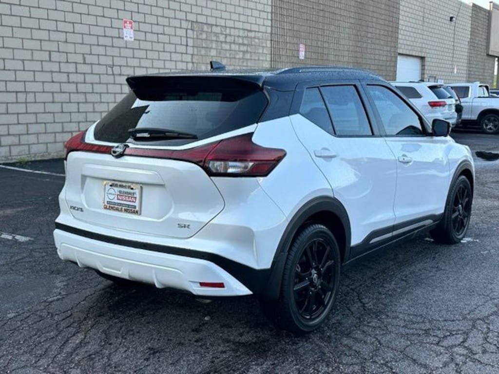 Used 2023 Nissan Kicks SR SUV