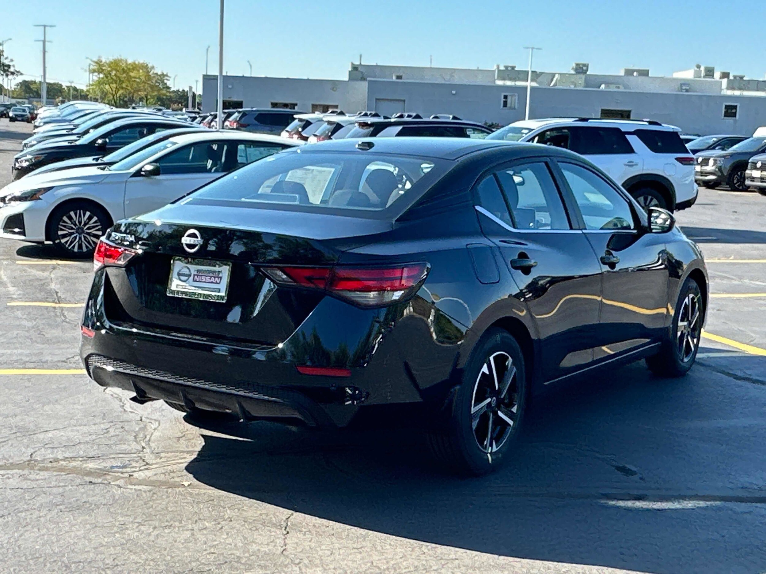 2025 Nissan Sentra SV photo 3