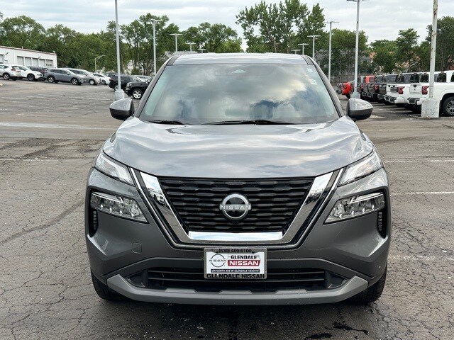 2023 Nissan Rogue SV photo 2