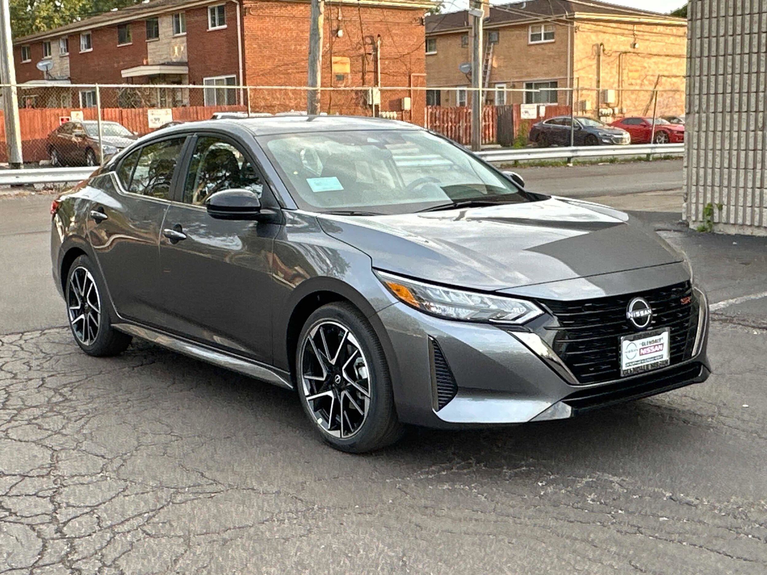 2025 Nissan Sentra SR photo 3