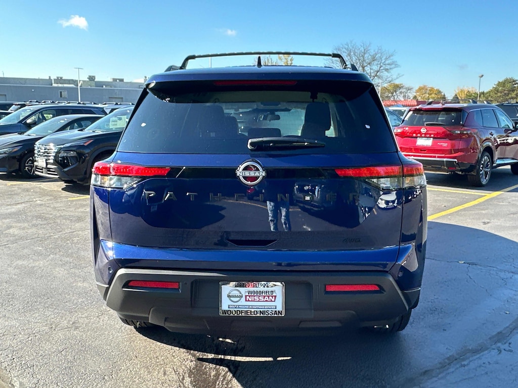New 2025 Nissan Pathfinder SV SV 4WD