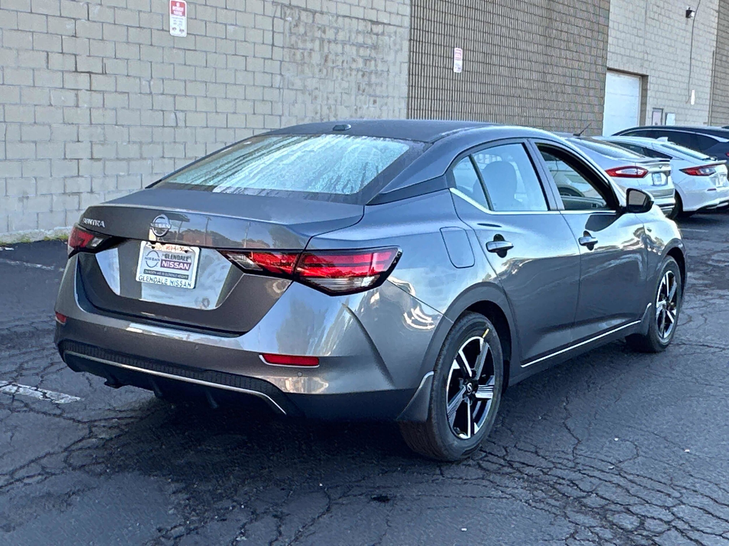 2025 Nissan Sentra SV photo 4