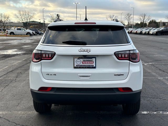 2025 Jeep Compass Latitude photo 4