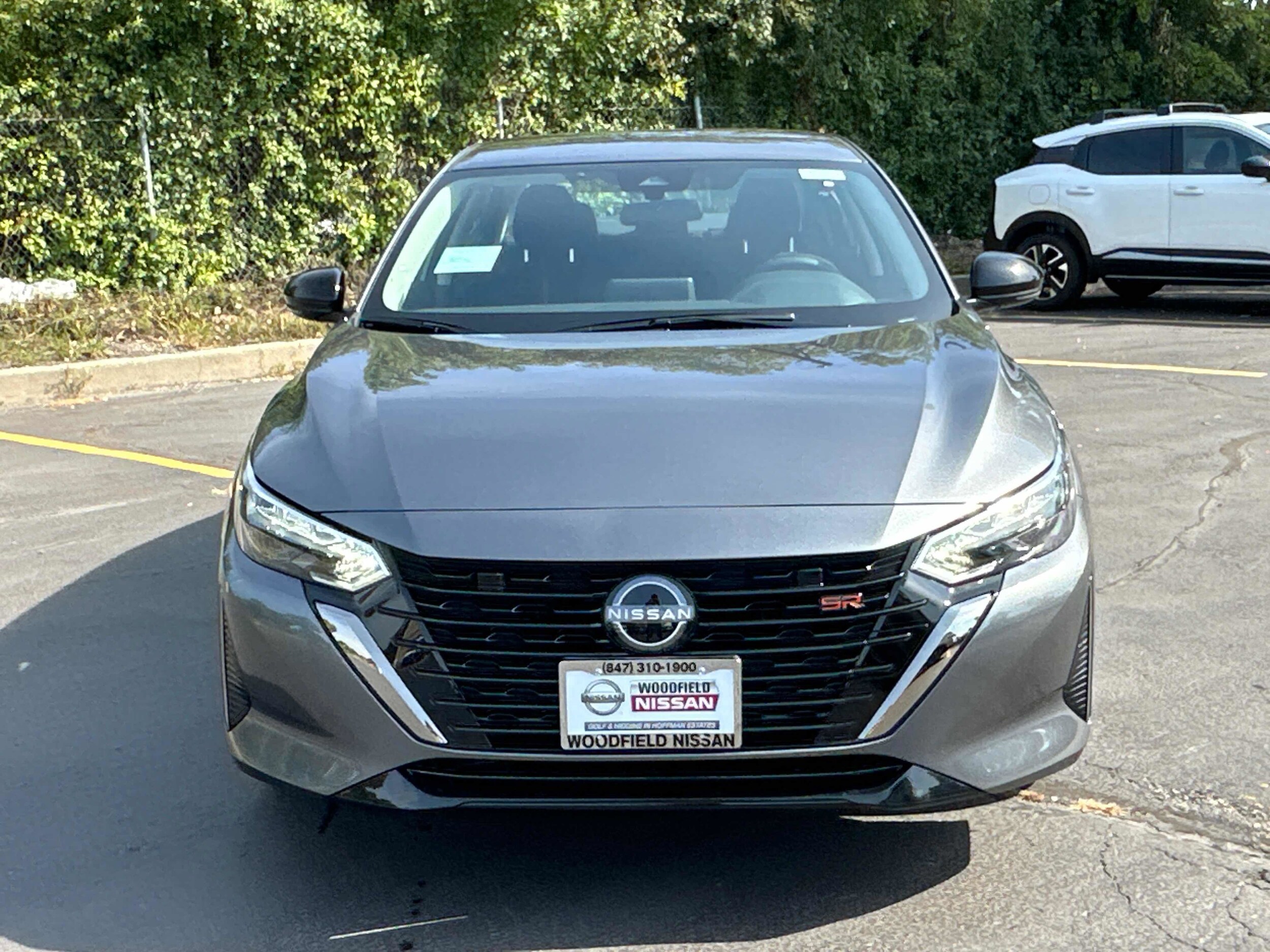 2025 Nissan Sentra SR photo 2