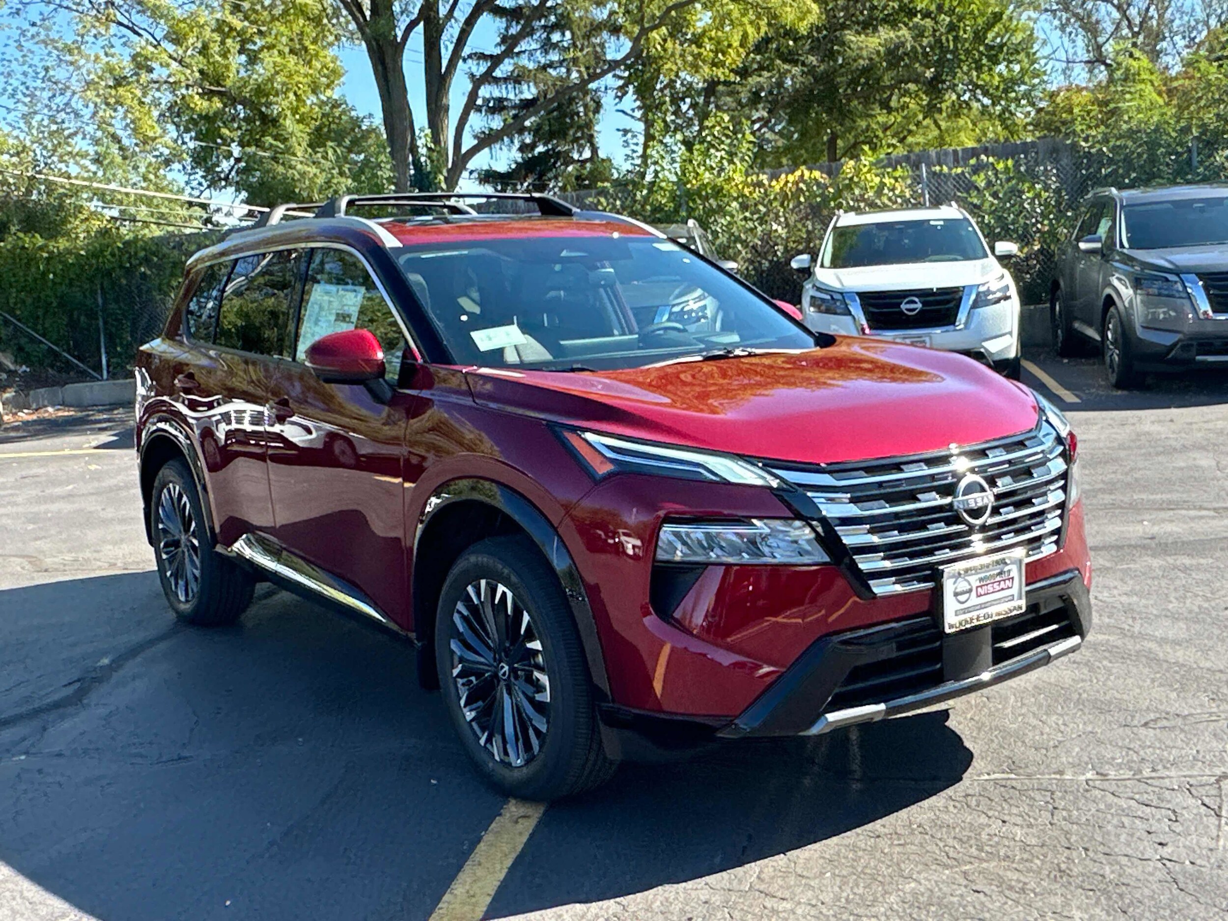 2026 Nissan Rogue Platinum photo 3