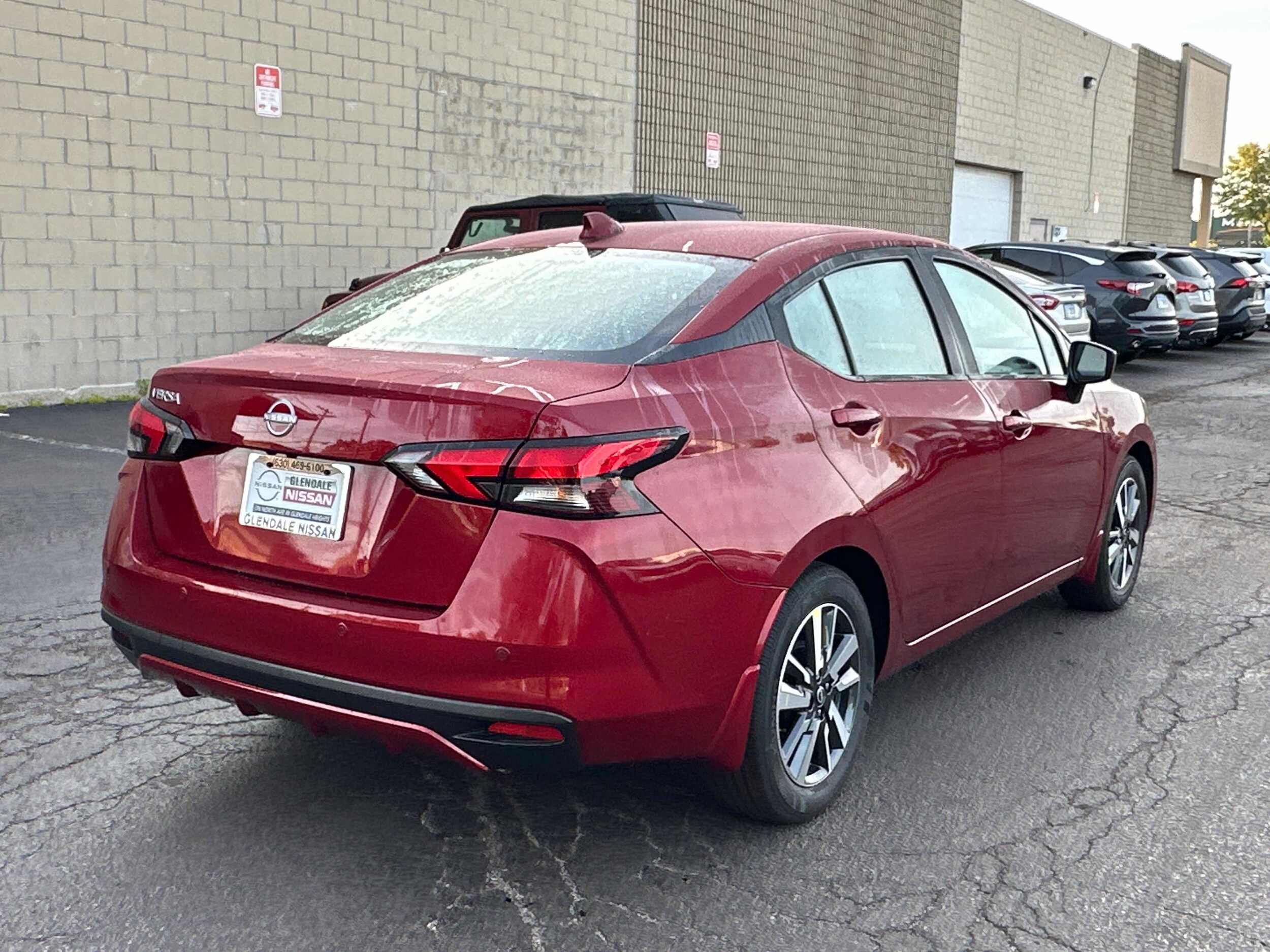 2025 Nissan Versa SV photo 4