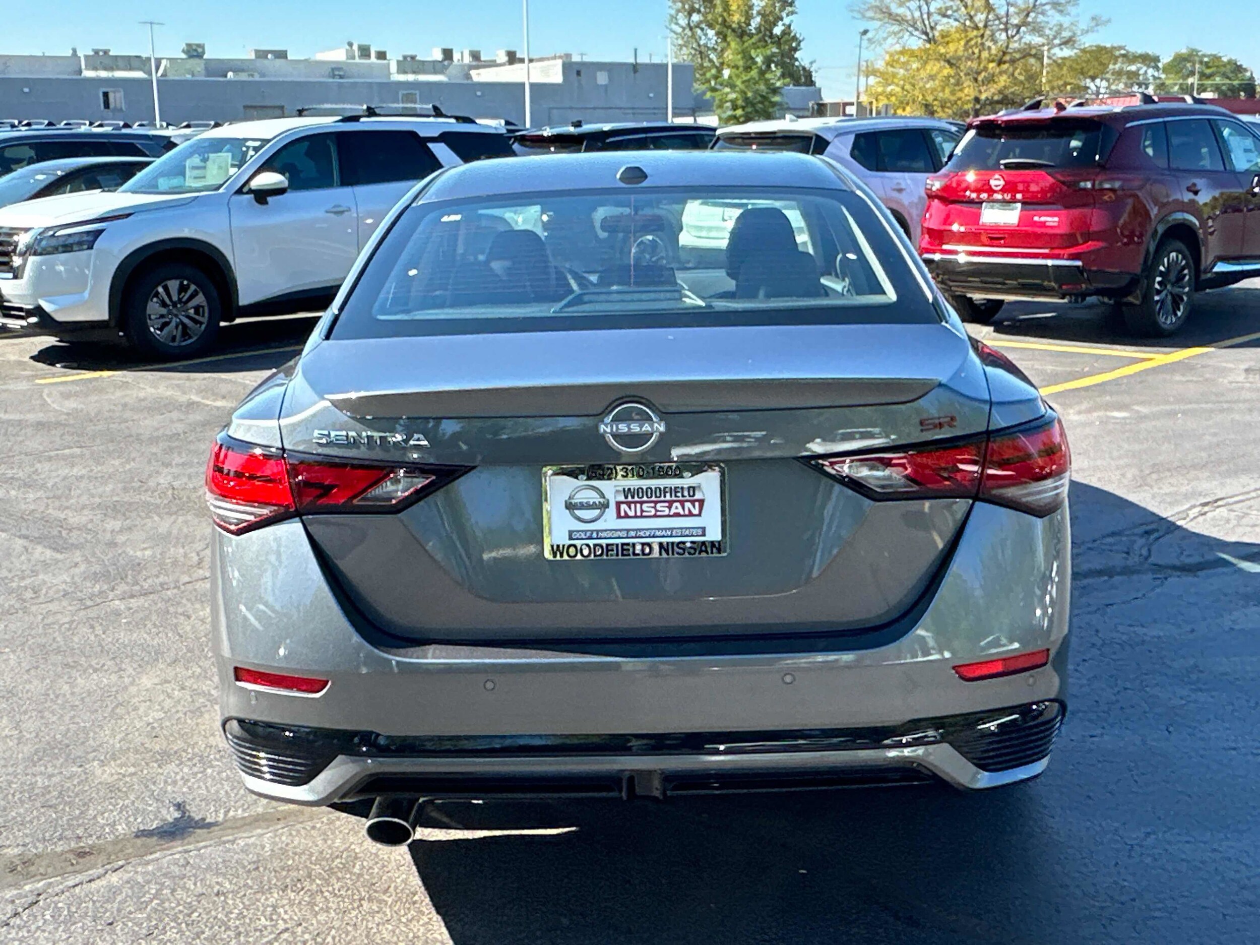 2025 Nissan Sentra SR photo 3