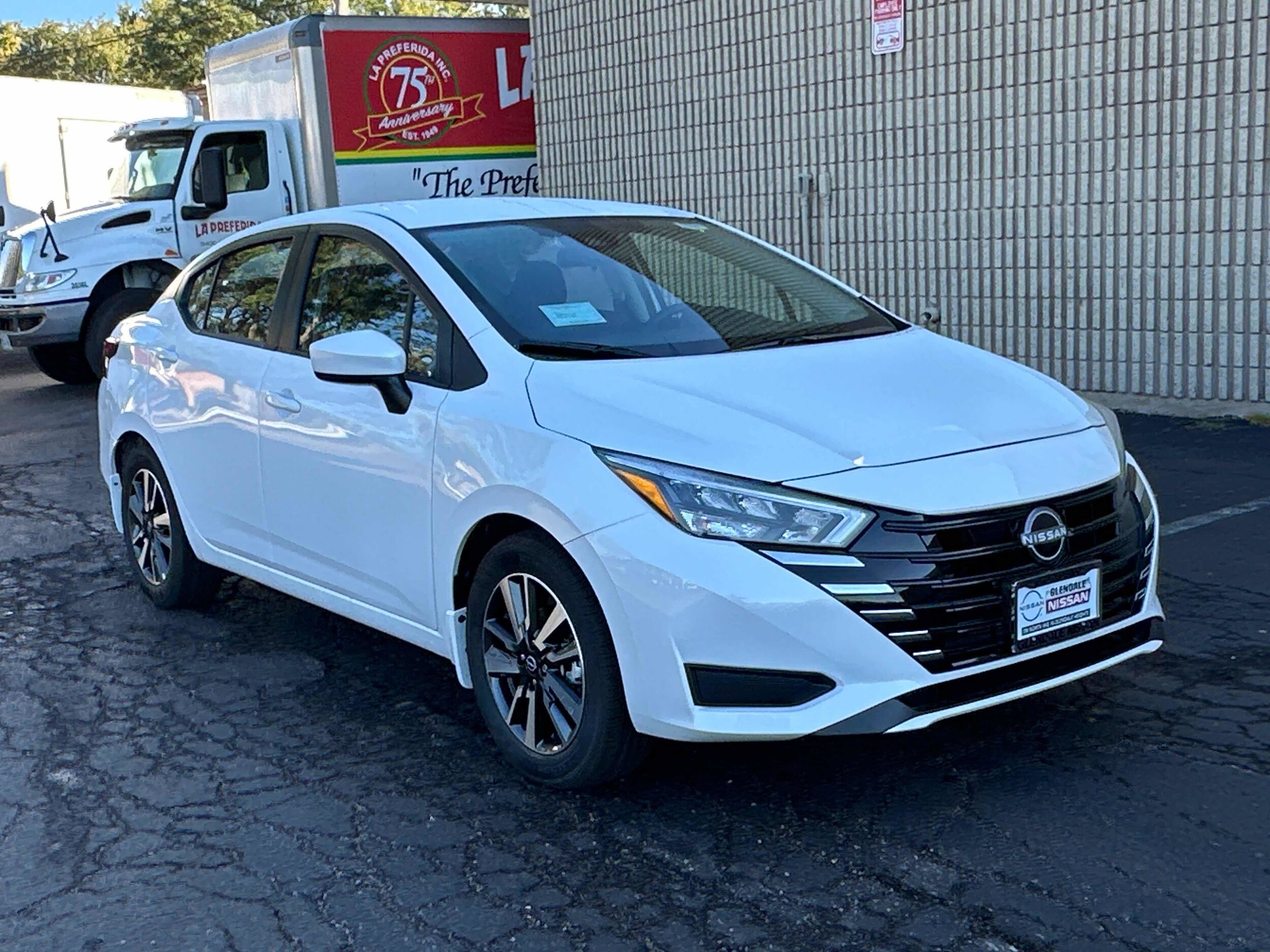 2025 Nissan Versa SV photo 3