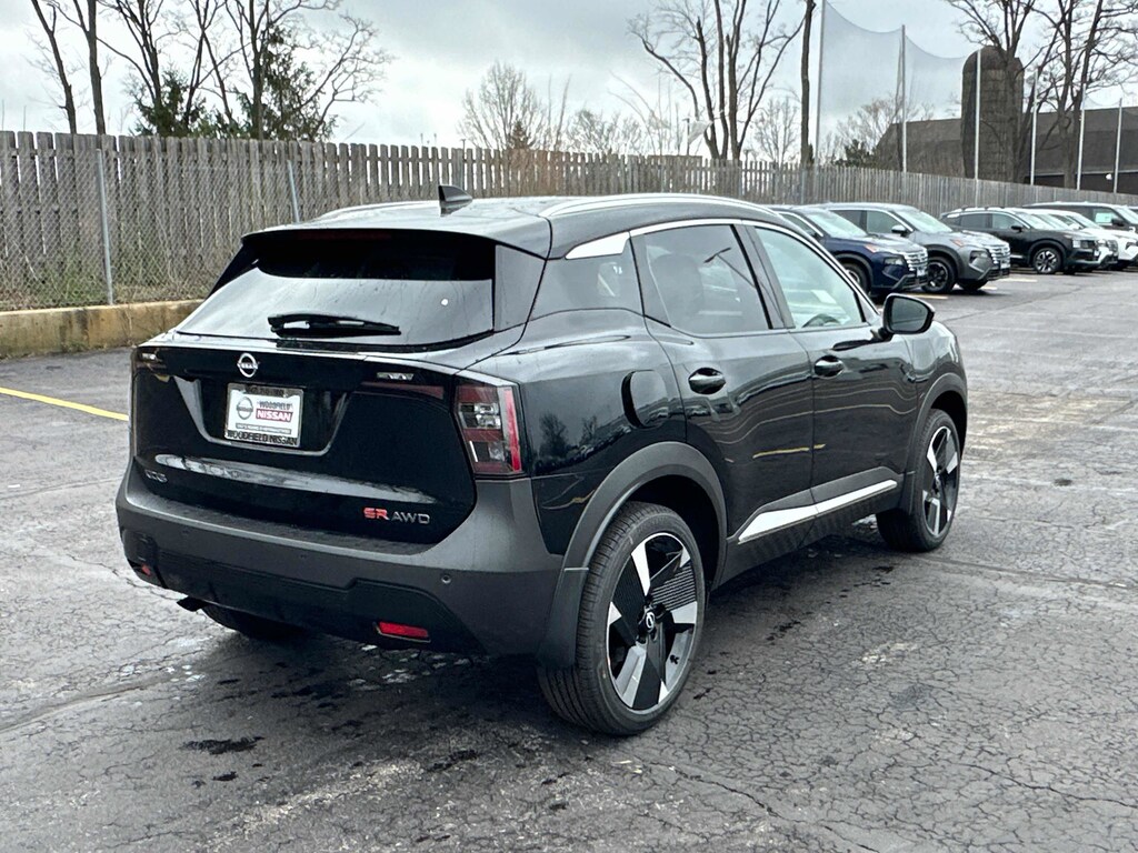 New 2026 Nissan Kicks SR SR AWD