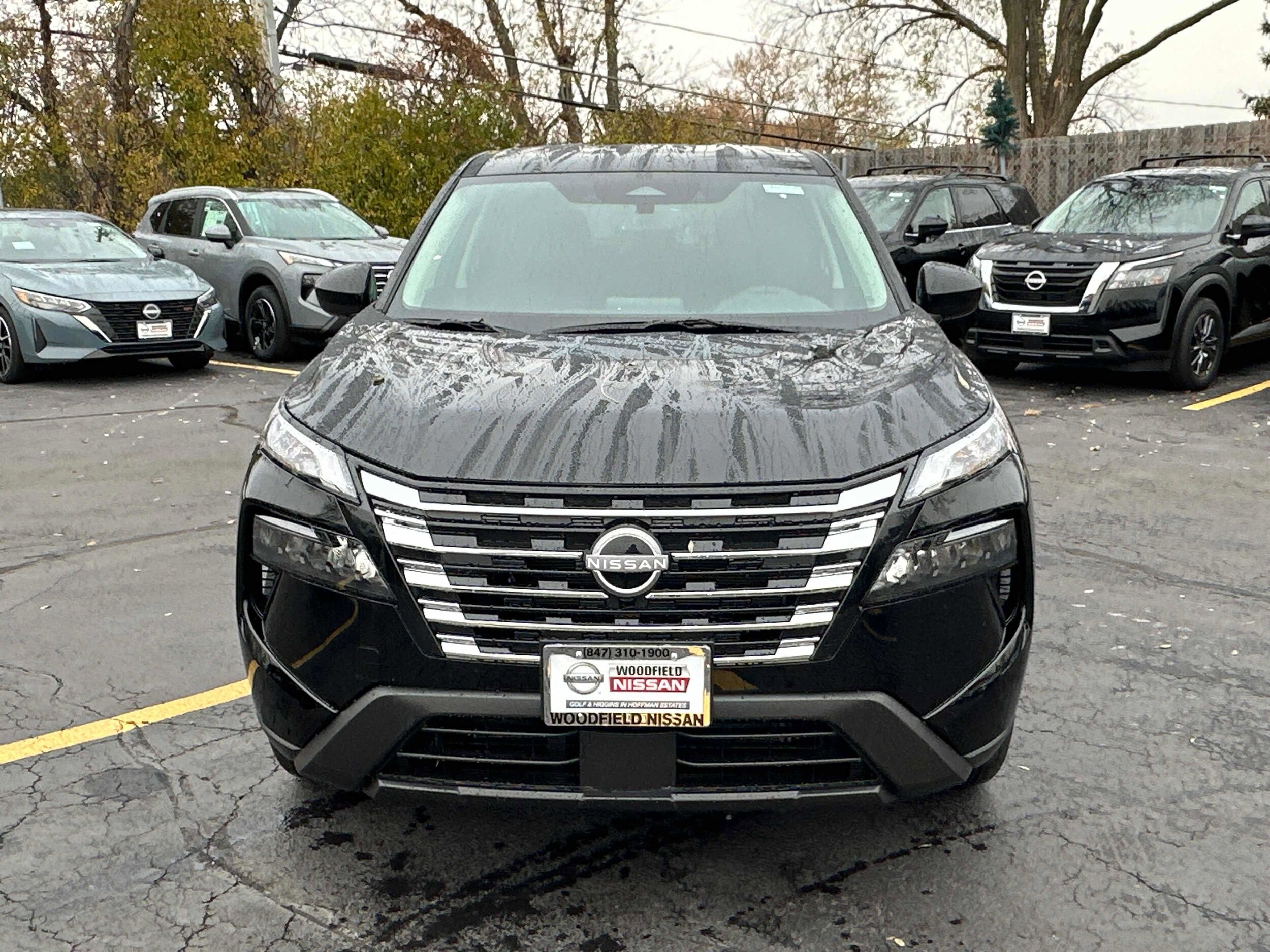 2026 Nissan Rogue SV photo 2