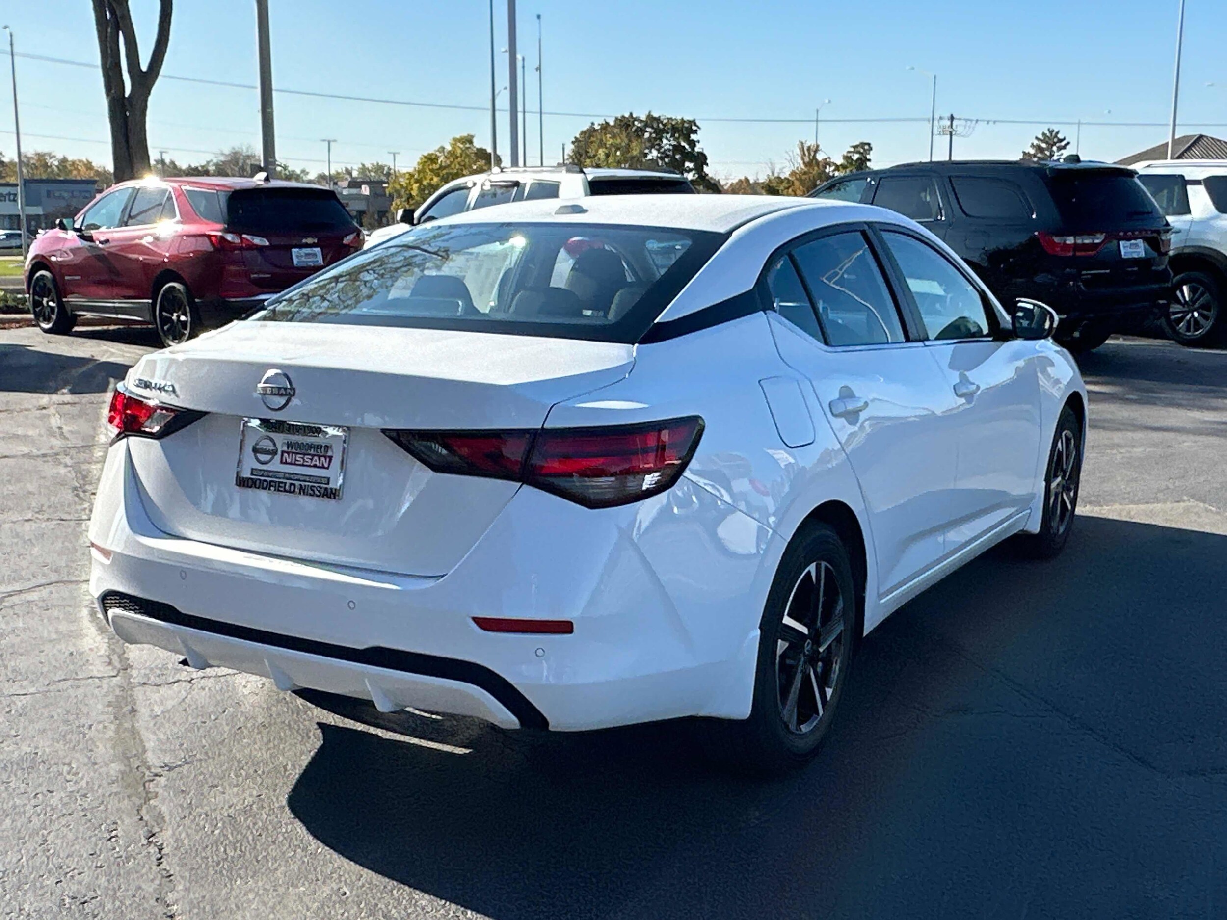 2025 Nissan Sentra SV photo 4