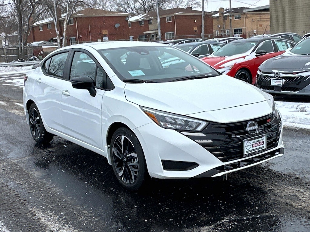 New 2025 Nissan Versa SR SR CVT