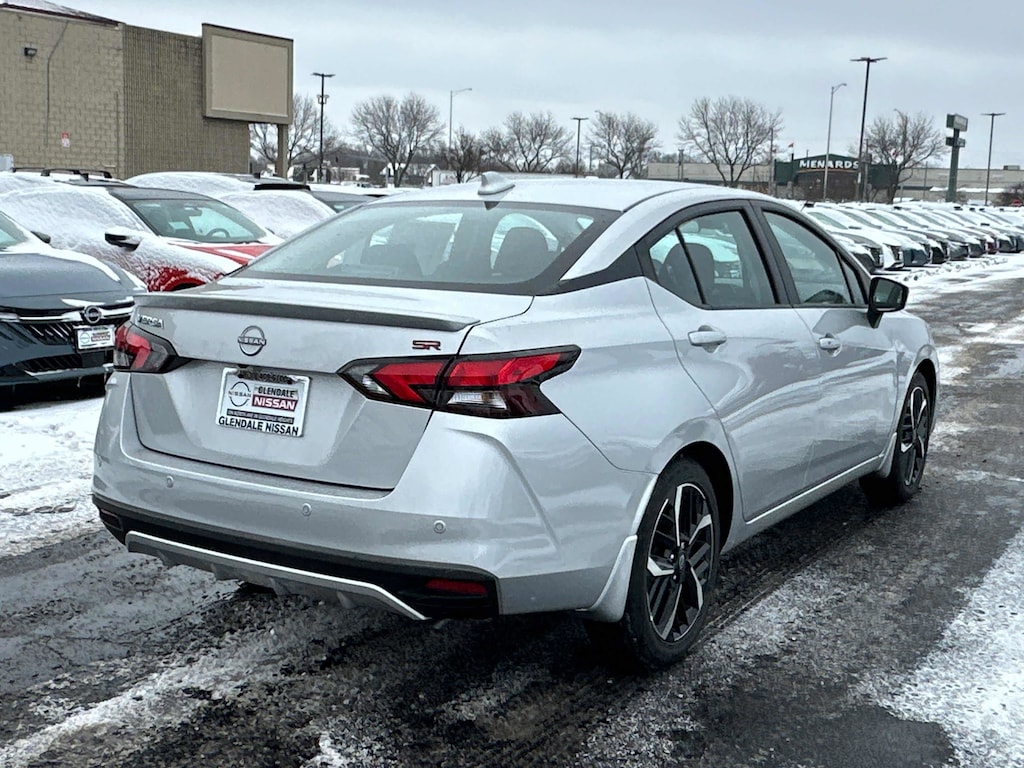 New 2025 Nissan Versa SR SR CVT