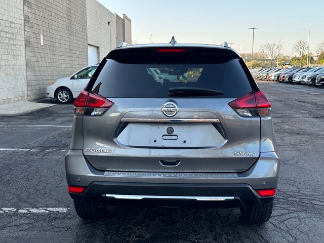 2019 Nissan Rogue SV photo 4