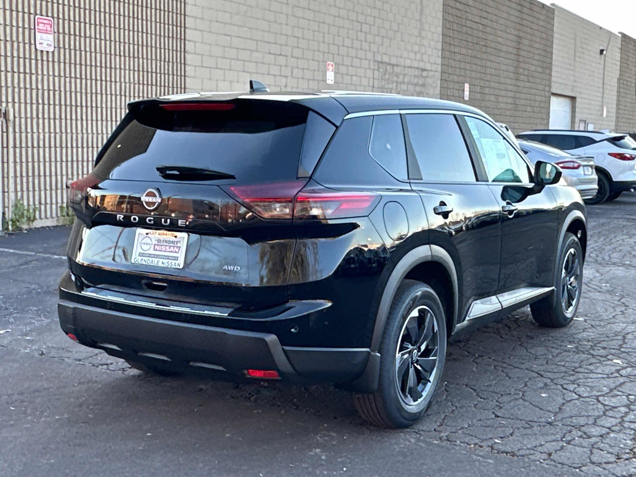 2026 Nissan Rogue AWD SV photo 4