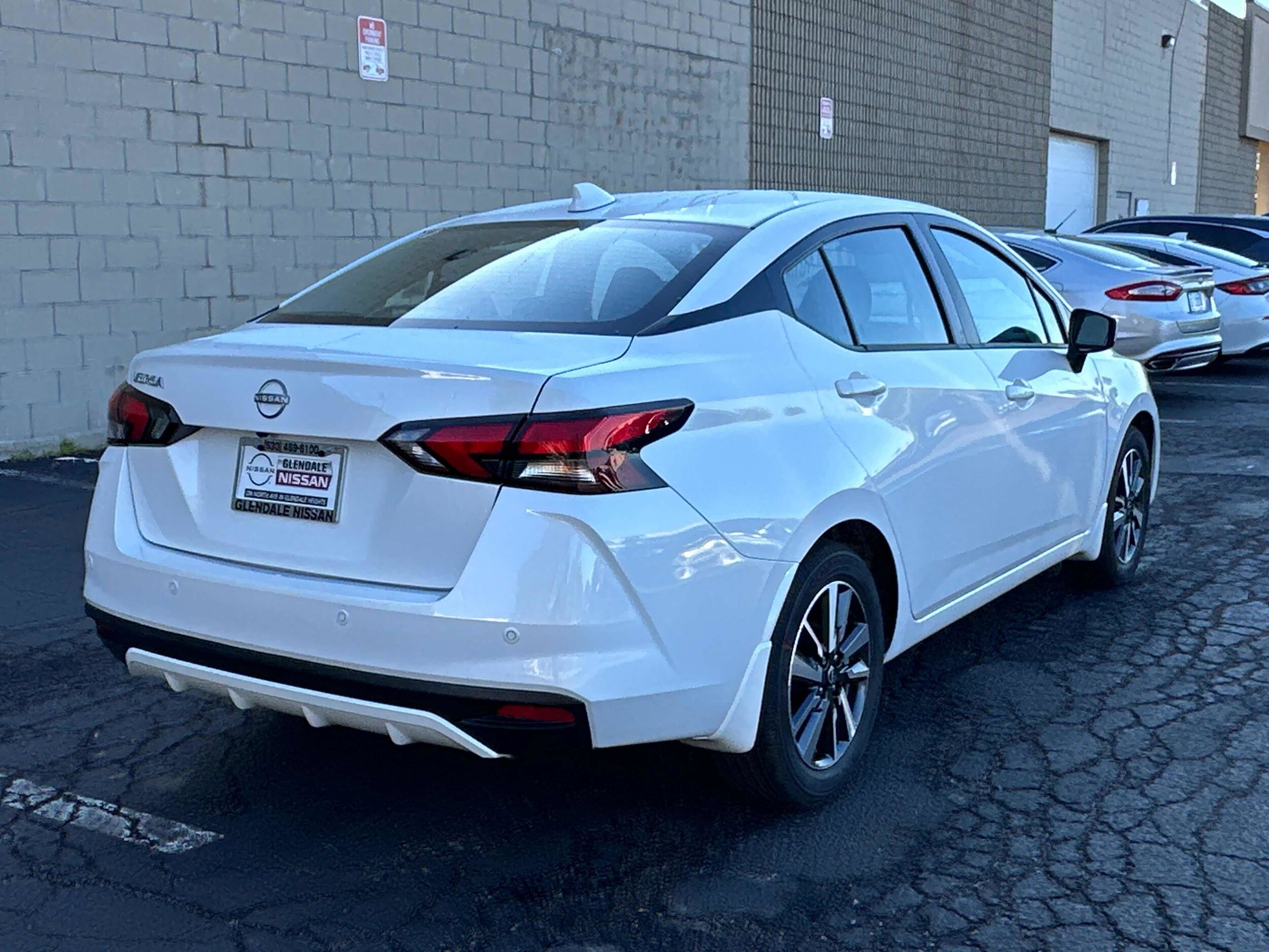 2025 Nissan Versa SV photo 4