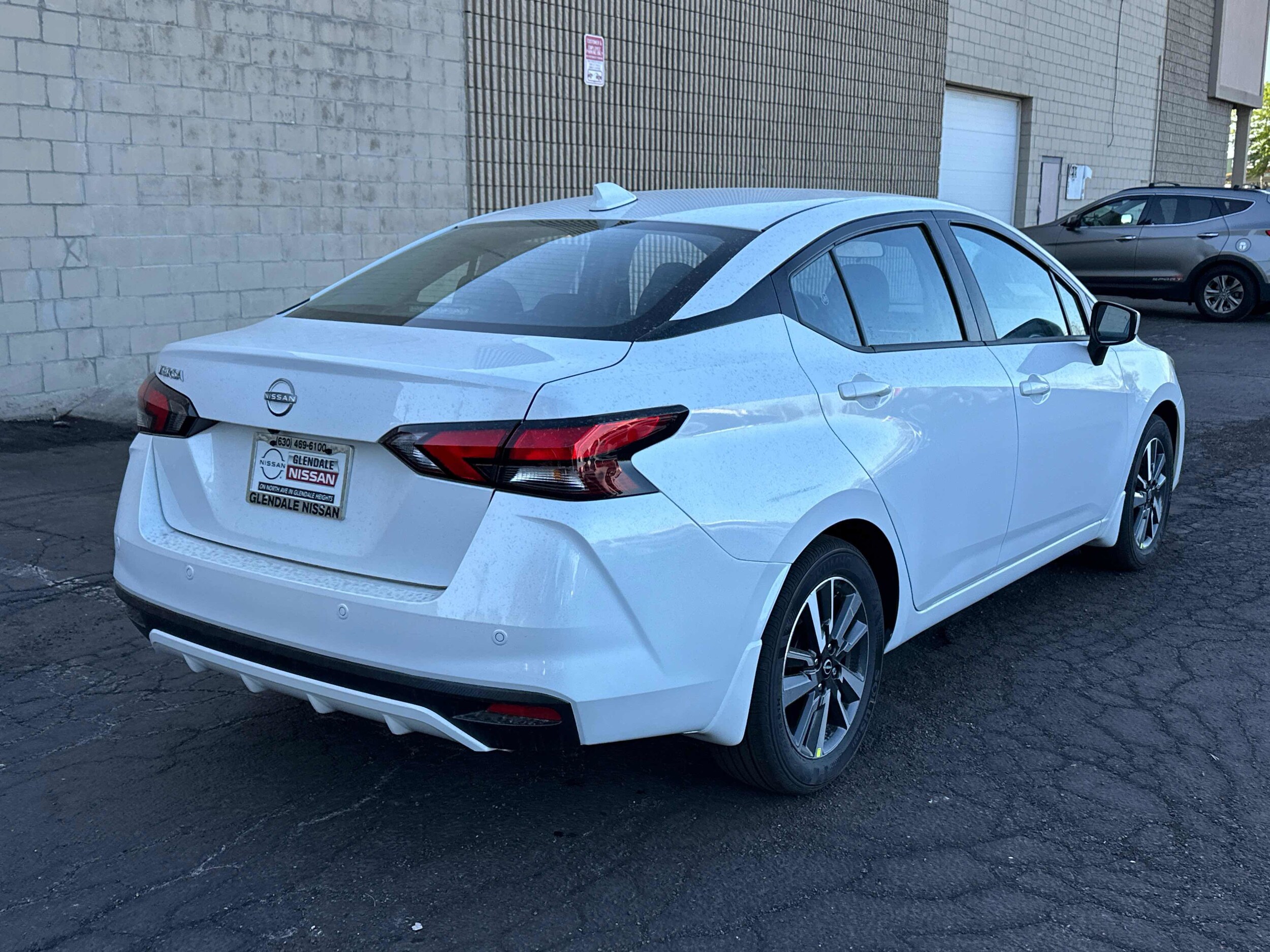 2025 Nissan Versa SV photo 4