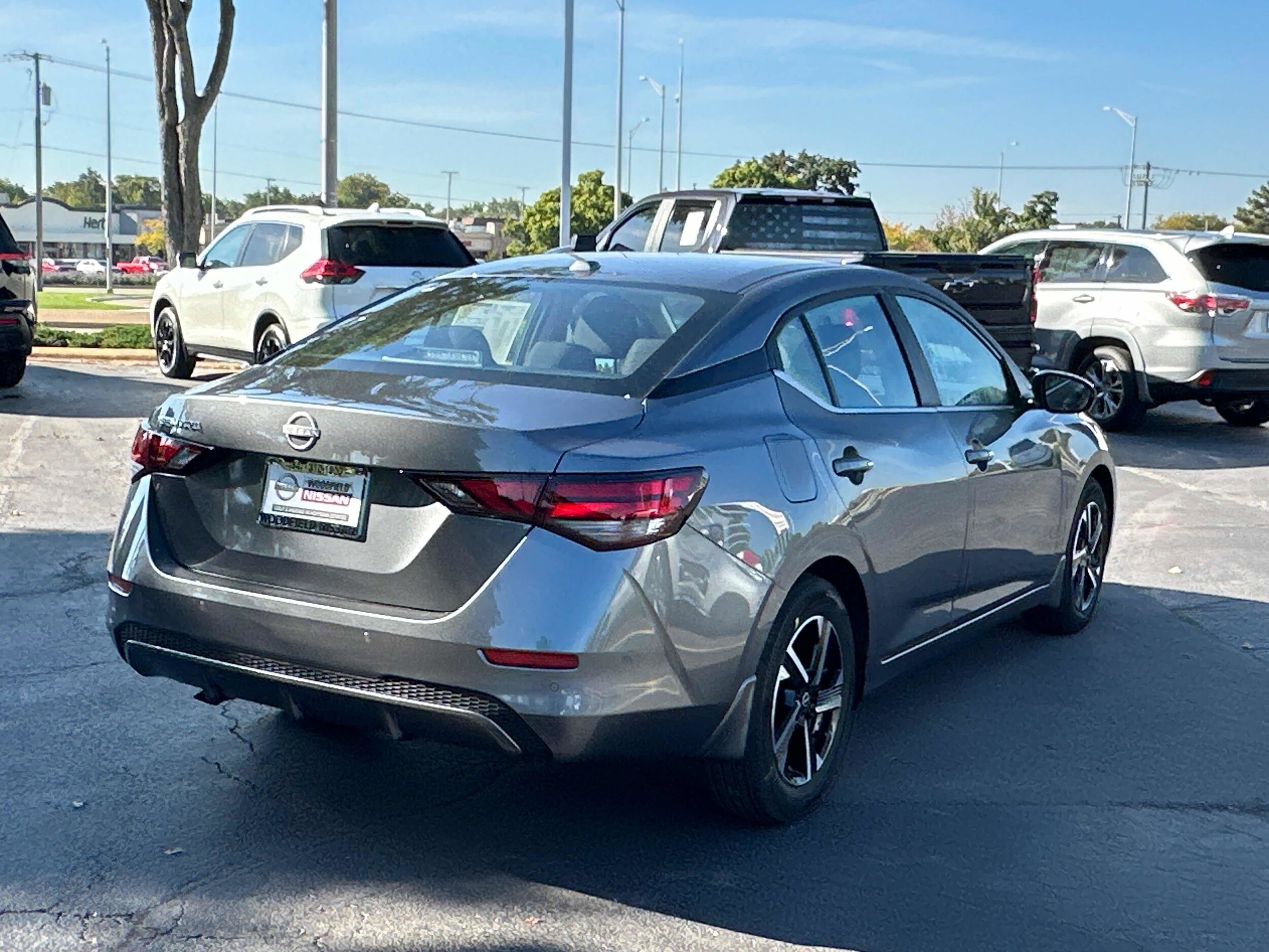 2025 Nissan Sentra SV photo 3