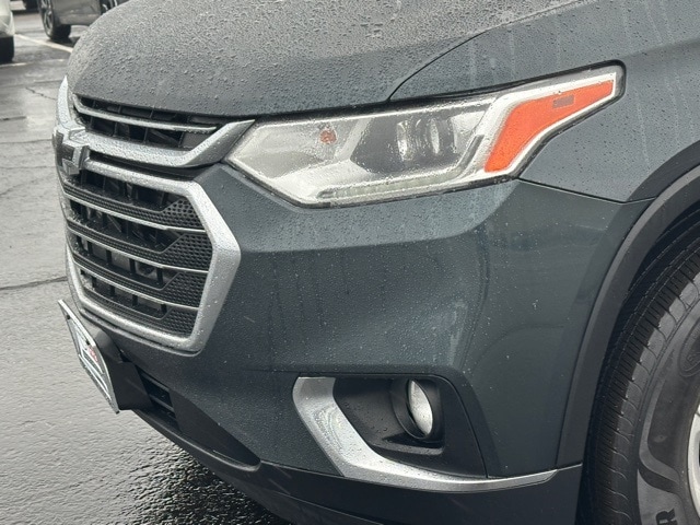 2019 Chevrolet Traverse LT photo 3