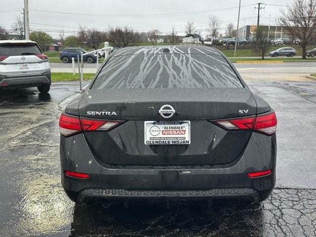 2023 Nissan Sentra SV photo 4