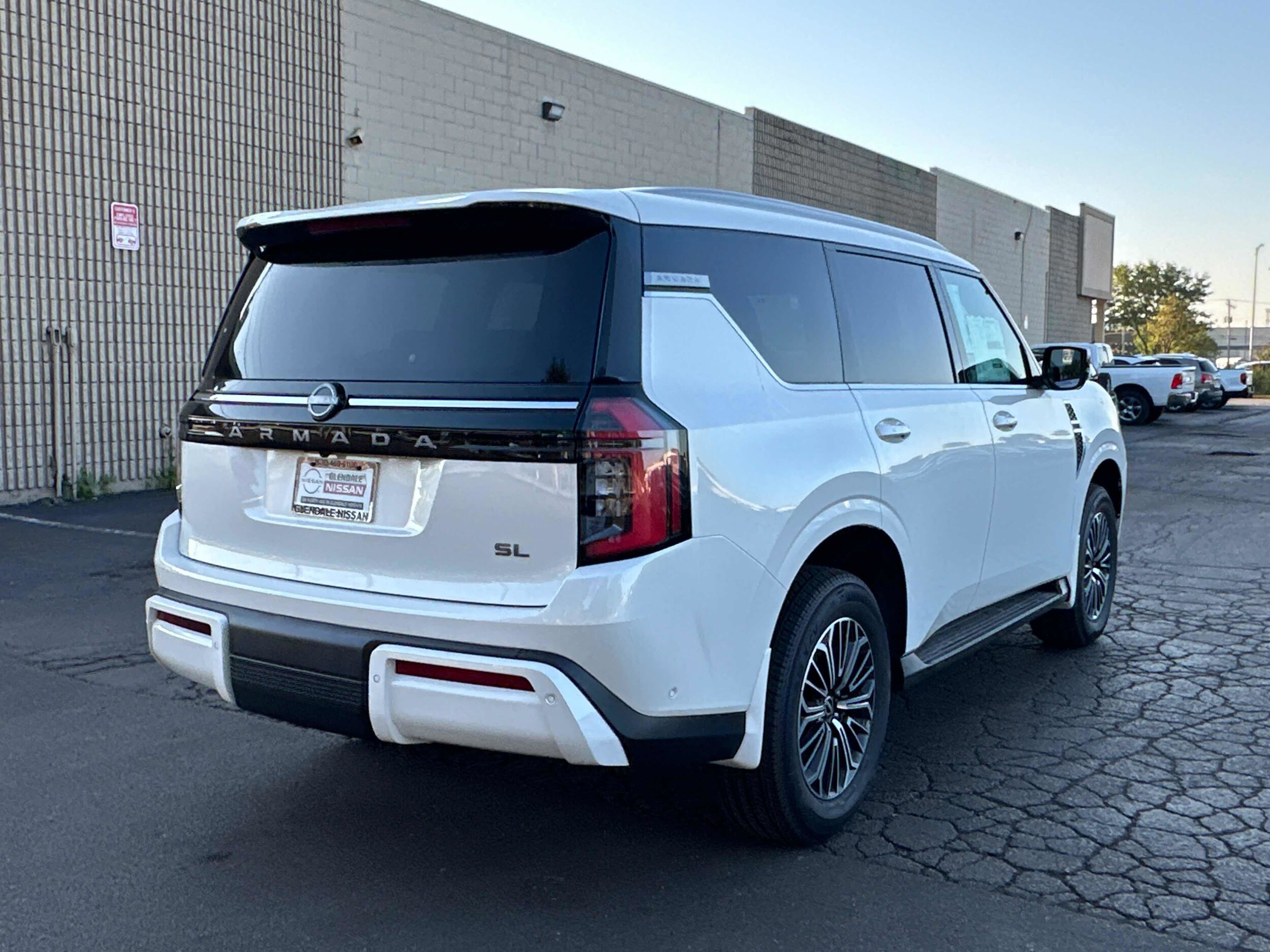 2026 Nissan Armada SL photo 3