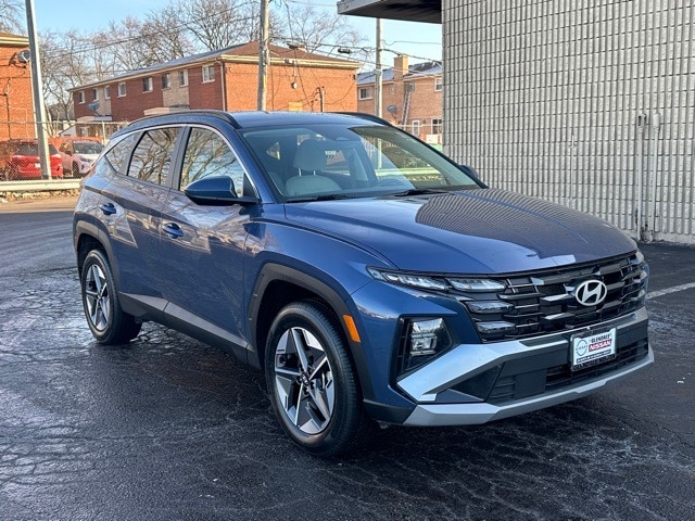 2025 Hyundai Tucson SEL photo 2