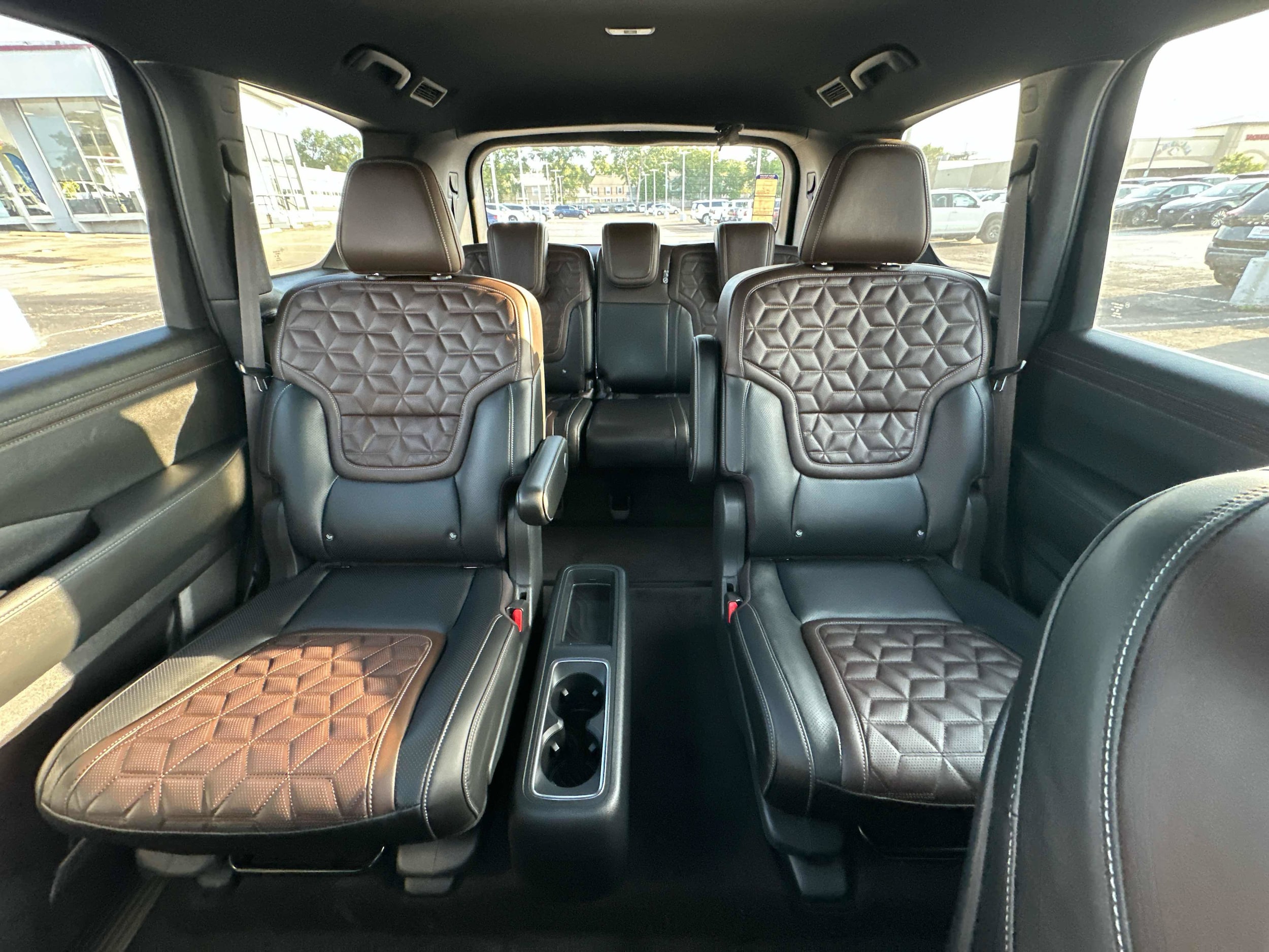 2026 Nissan Armada Platinum - Photo 29