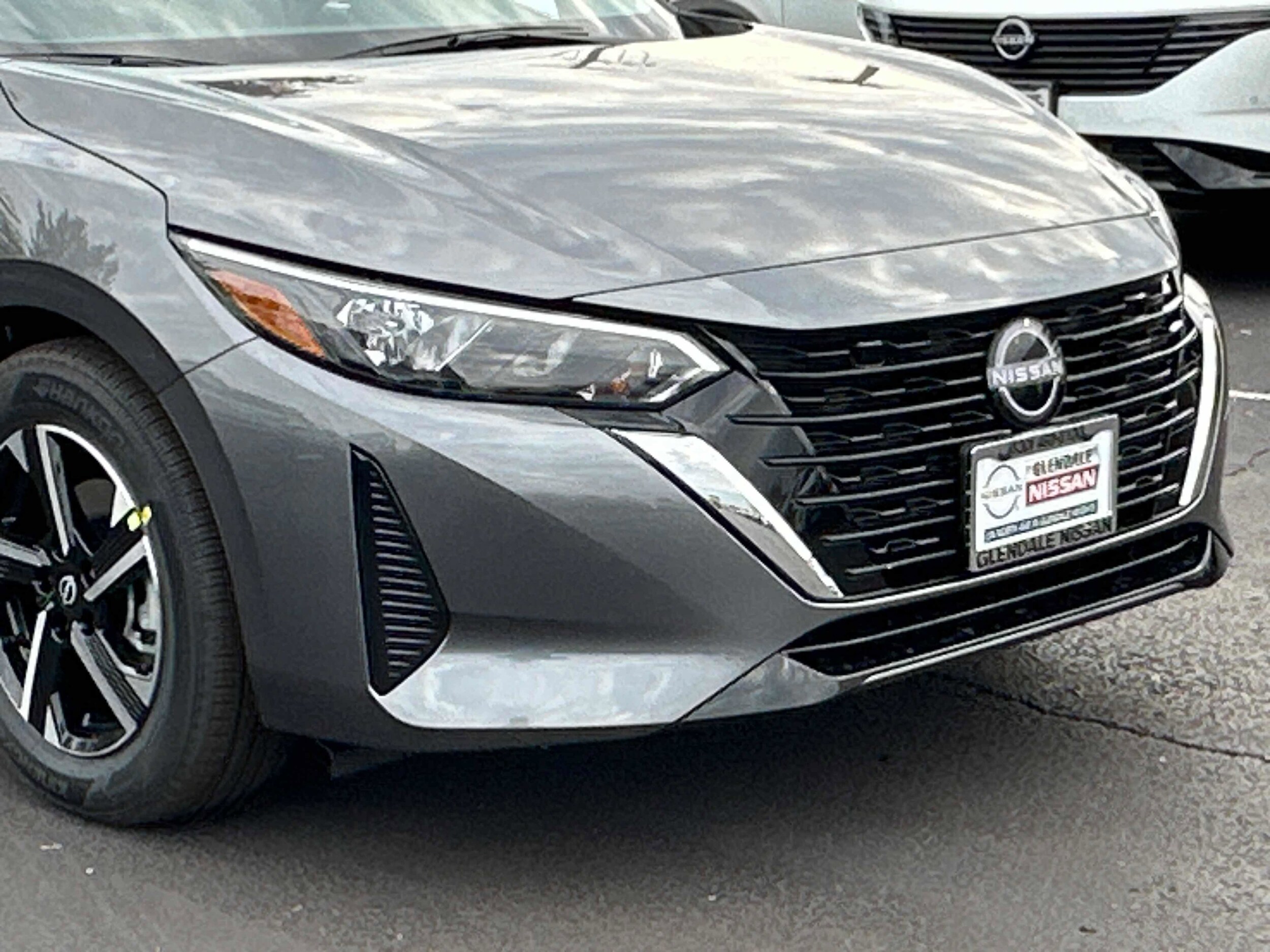 2025 Nissan Sentra SV photo 4