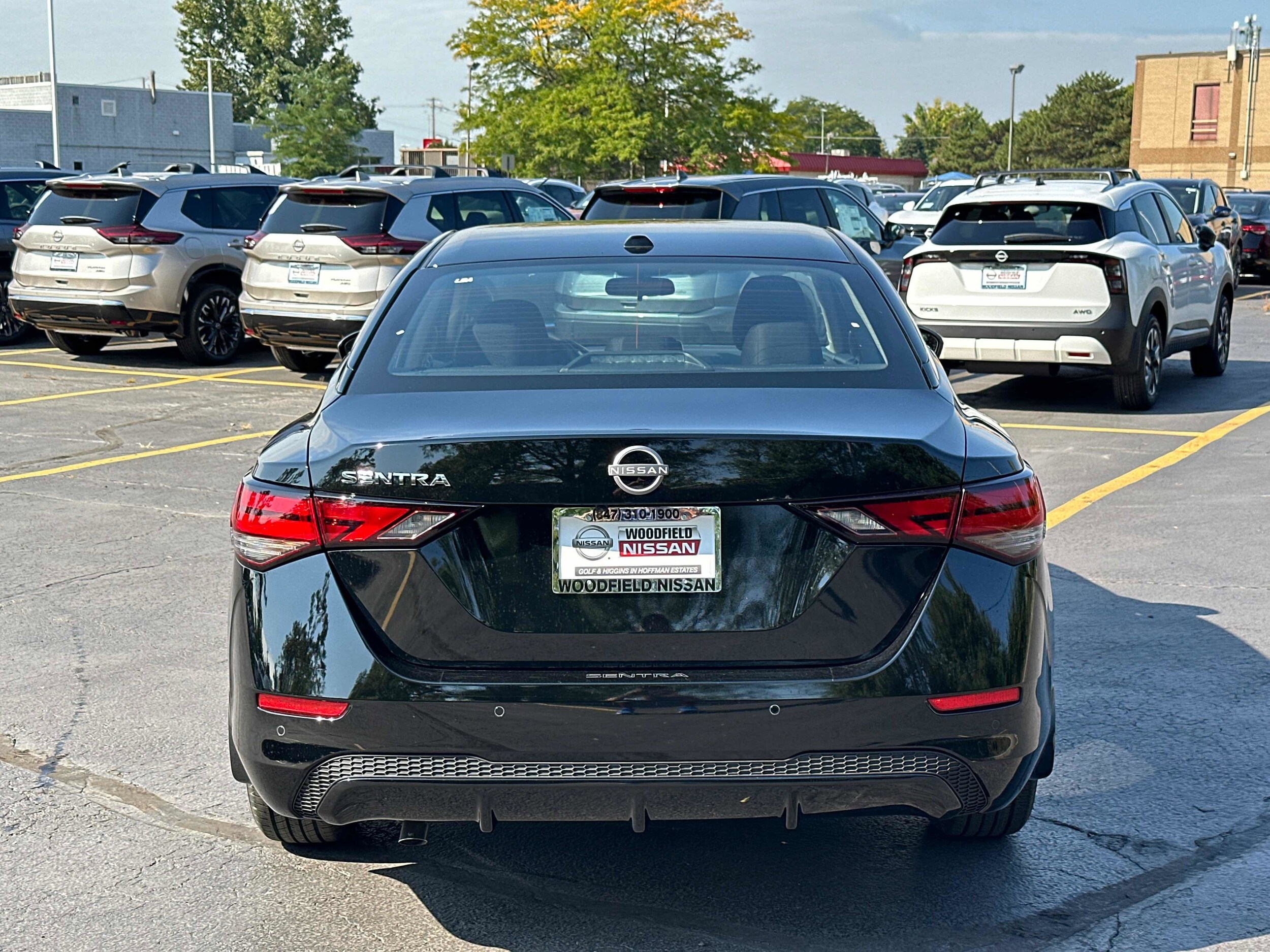 2025 Nissan Sentra SV photo 3