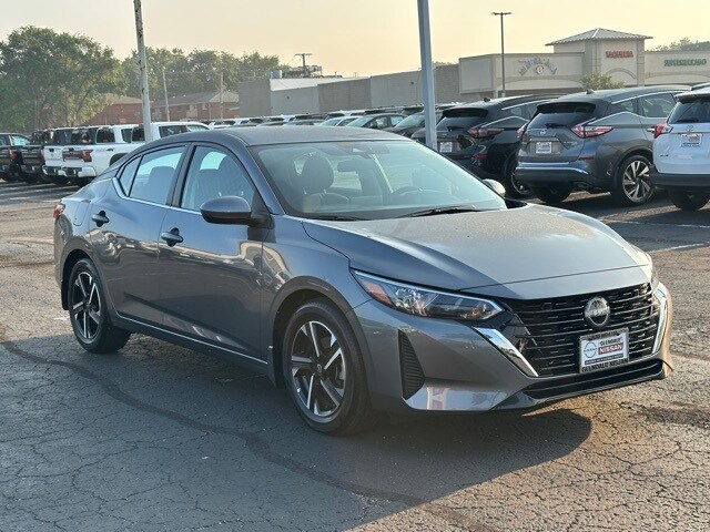 2024 Nissan Sentra SV photo 3