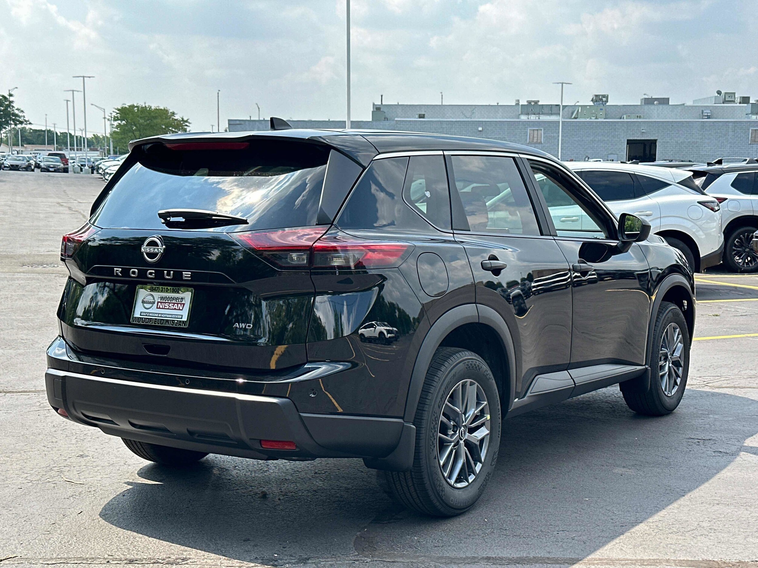 2026 Nissan Rogue S photo 2