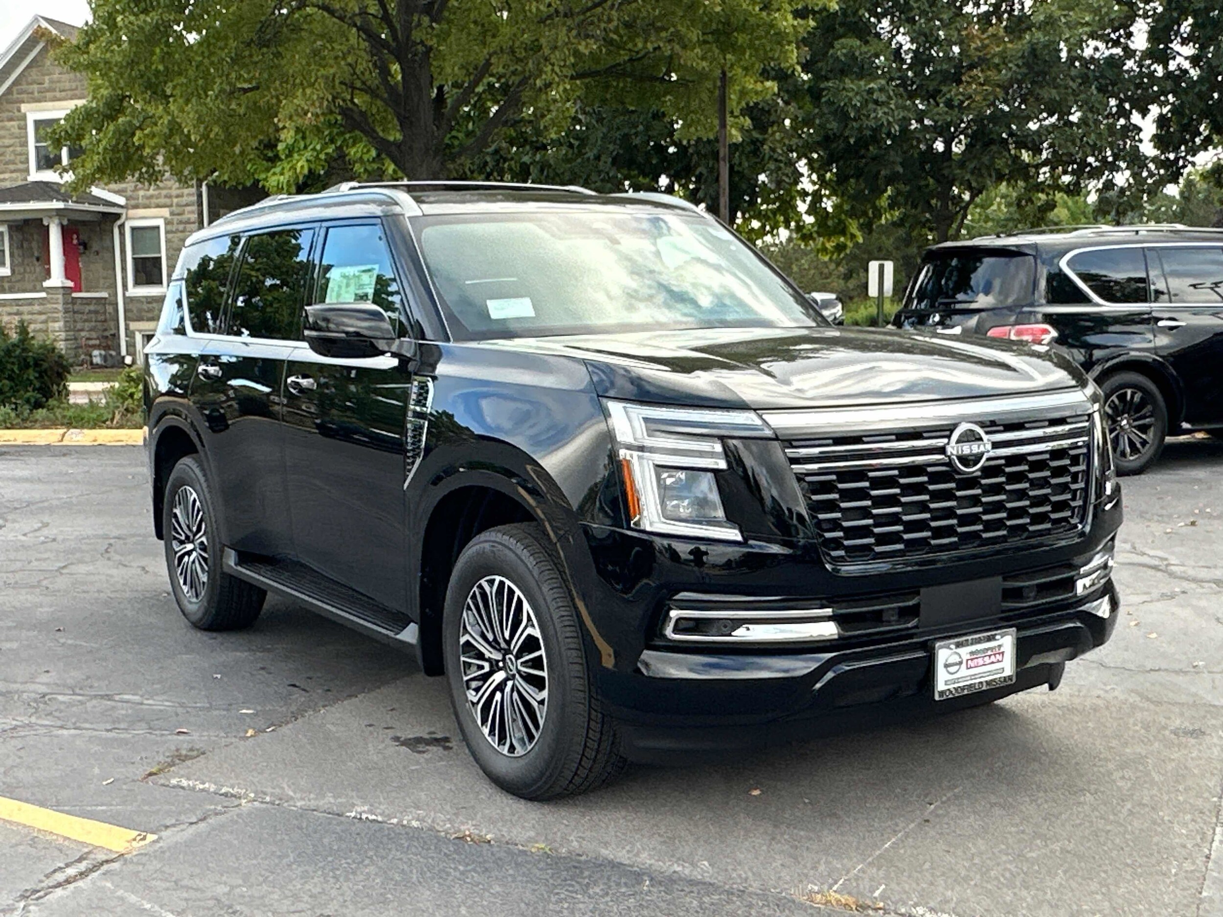 2026 Nissan Armada SL photo 3