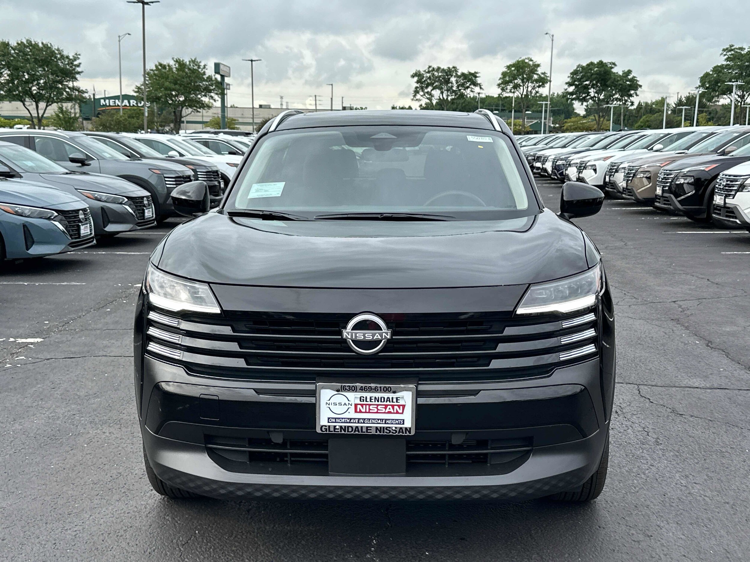 2025 Nissan Kicks SV photo 2