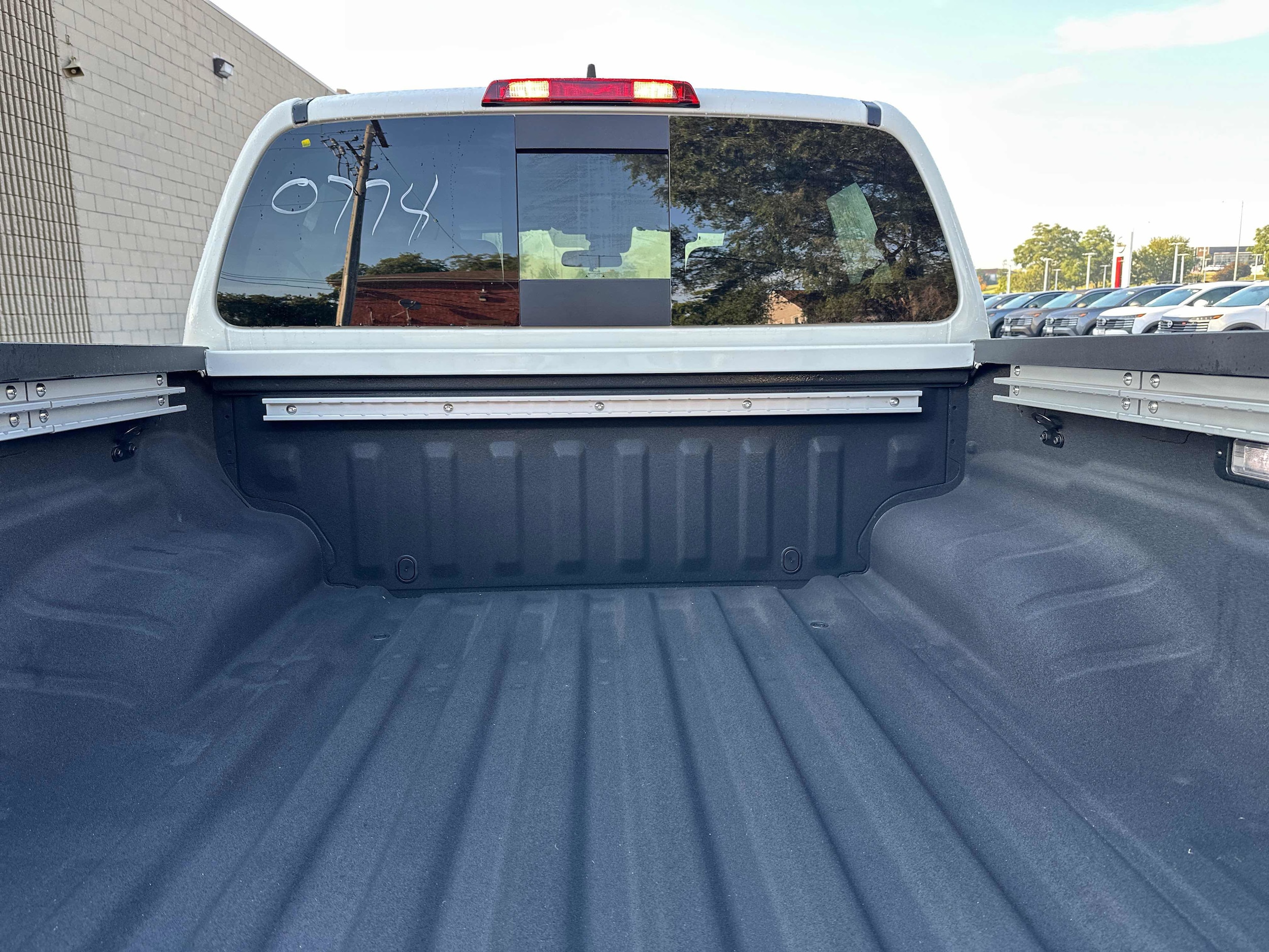 2026 Nissan Frontier SV - Photo 15