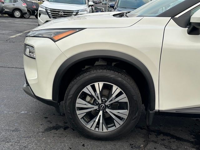 2023 Nissan Rogue SV photo 6