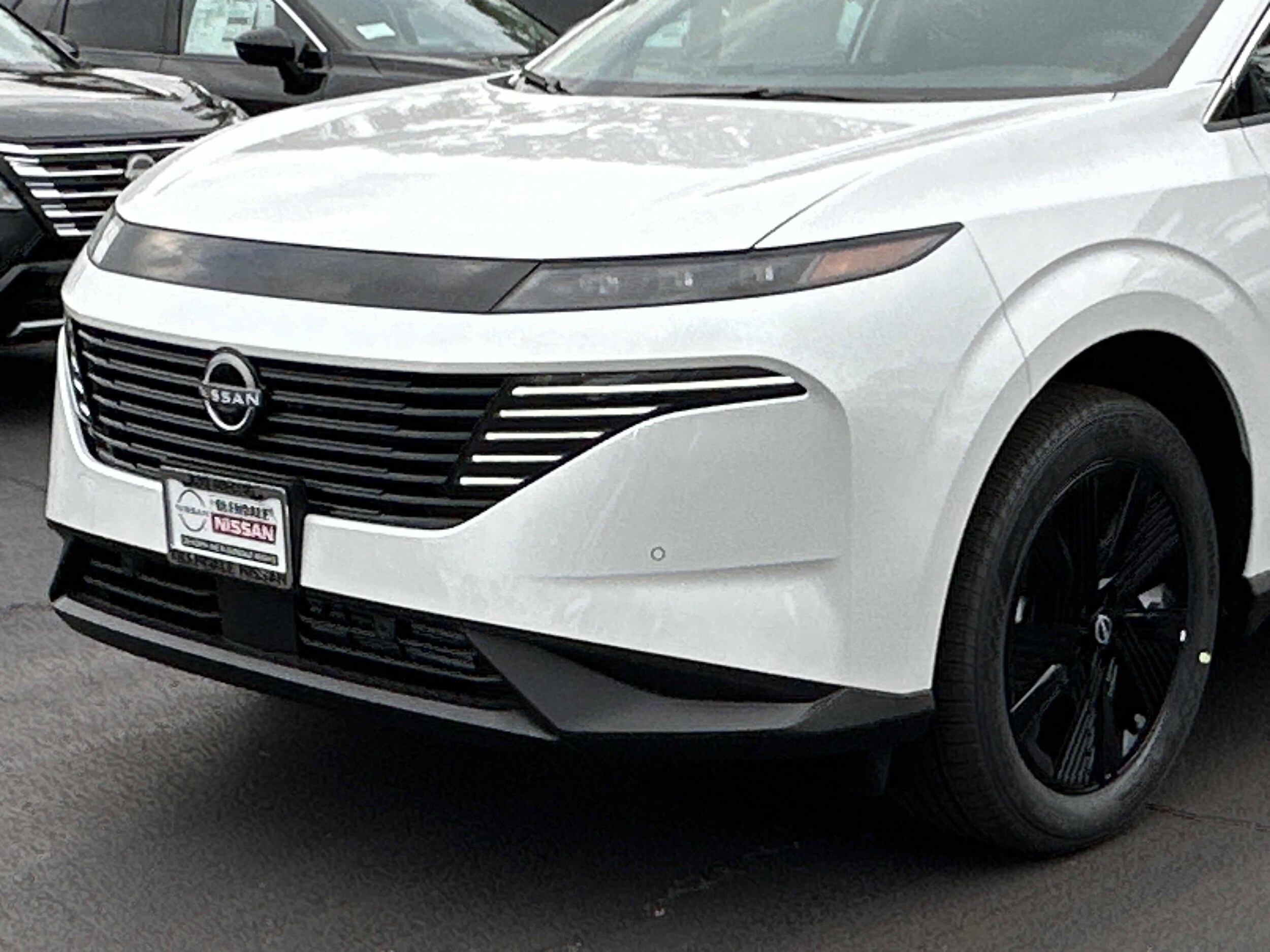 2026 Nissan Murano SV photo 2