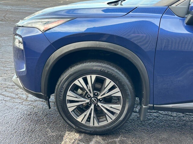 2023 Nissan Rogue SV photo 6
