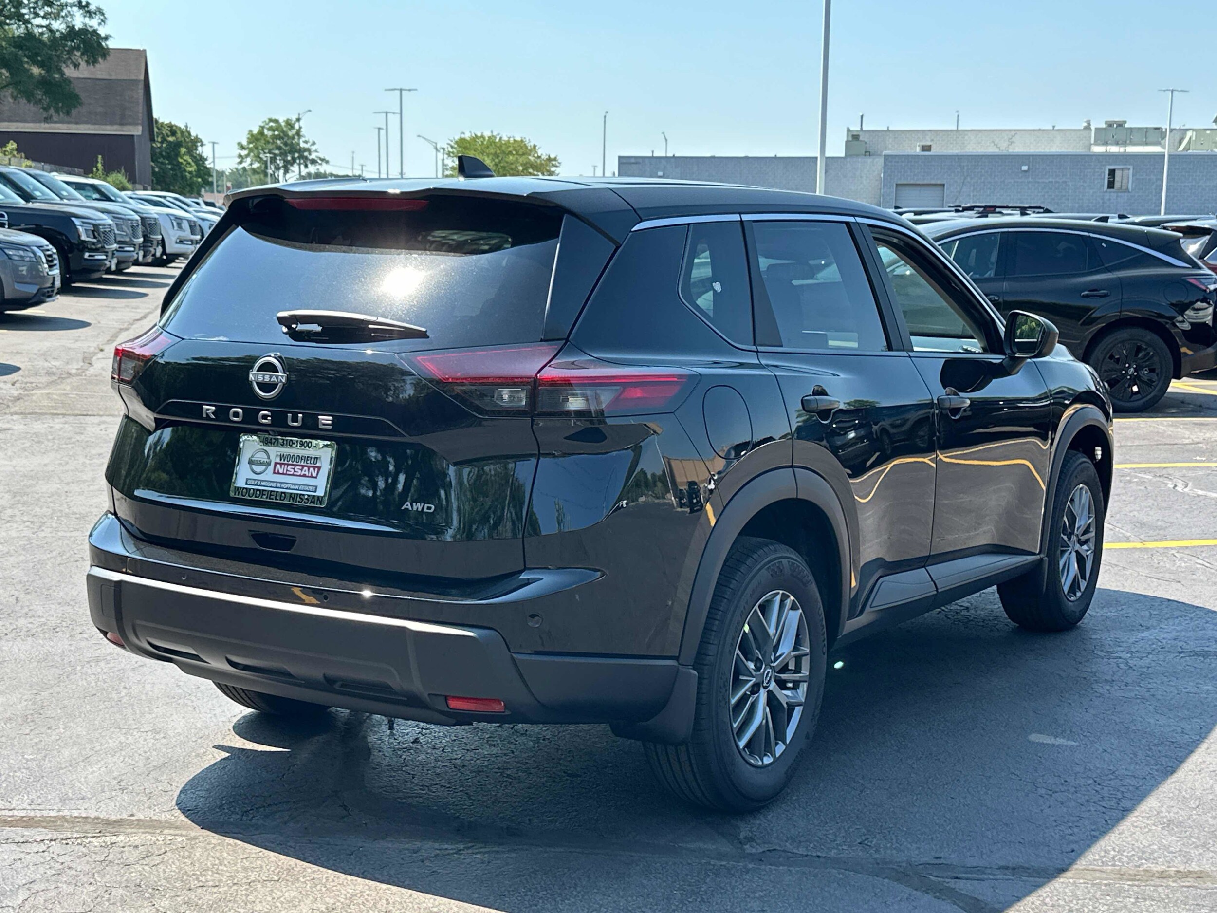 2026 Nissan Rogue S photo 3