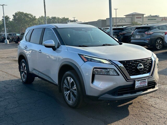 2023 Nissan Rogue SV photo 2