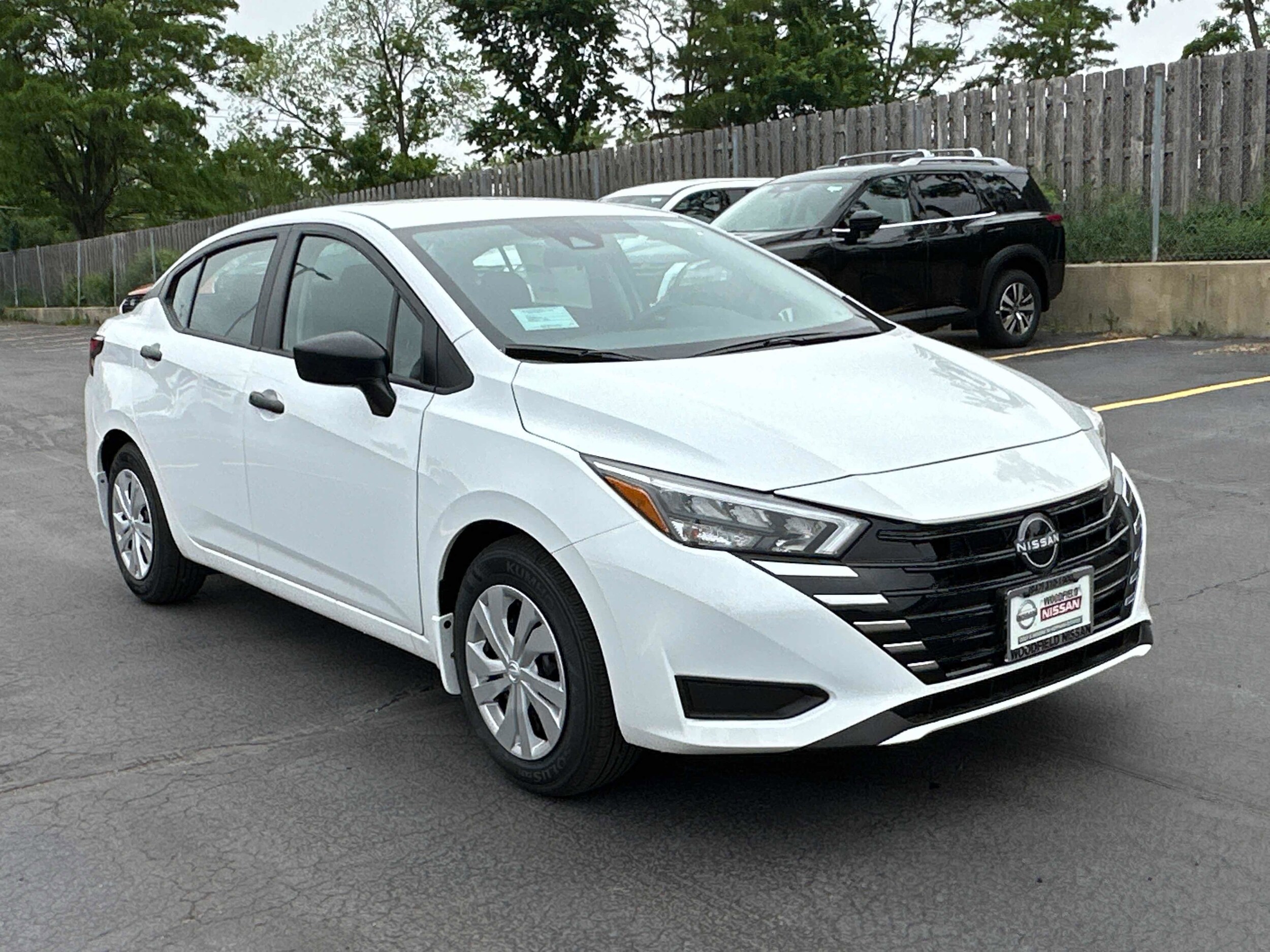 2025 Nissan Versa S photo 3