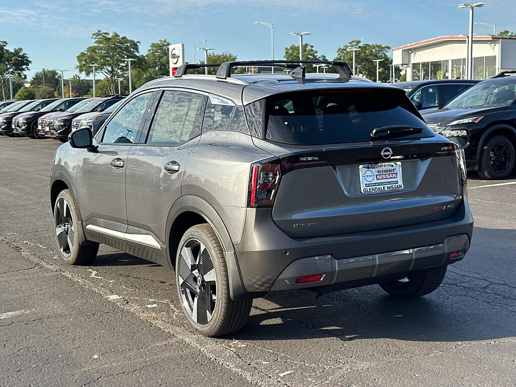 New 2026 Nissan Kicks SR SR AWD
