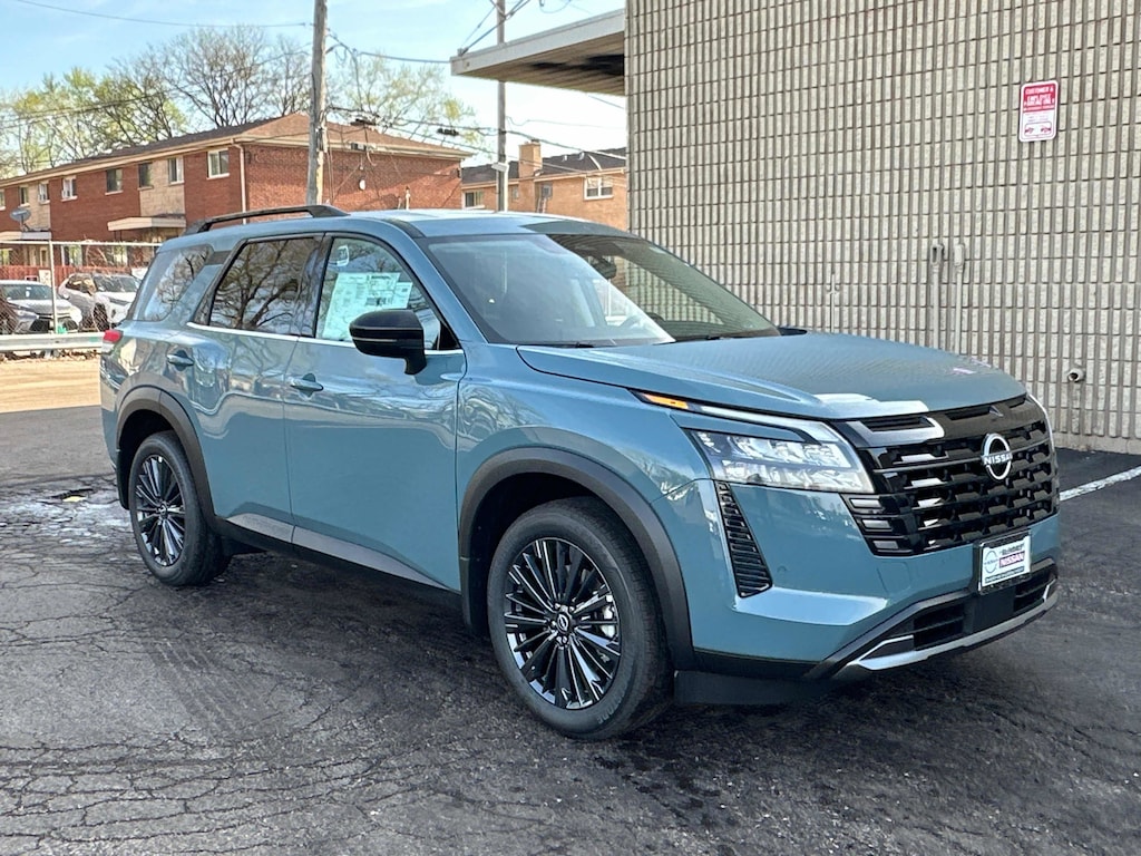New 2026 Nissan Pathfinder SL SL 4WD