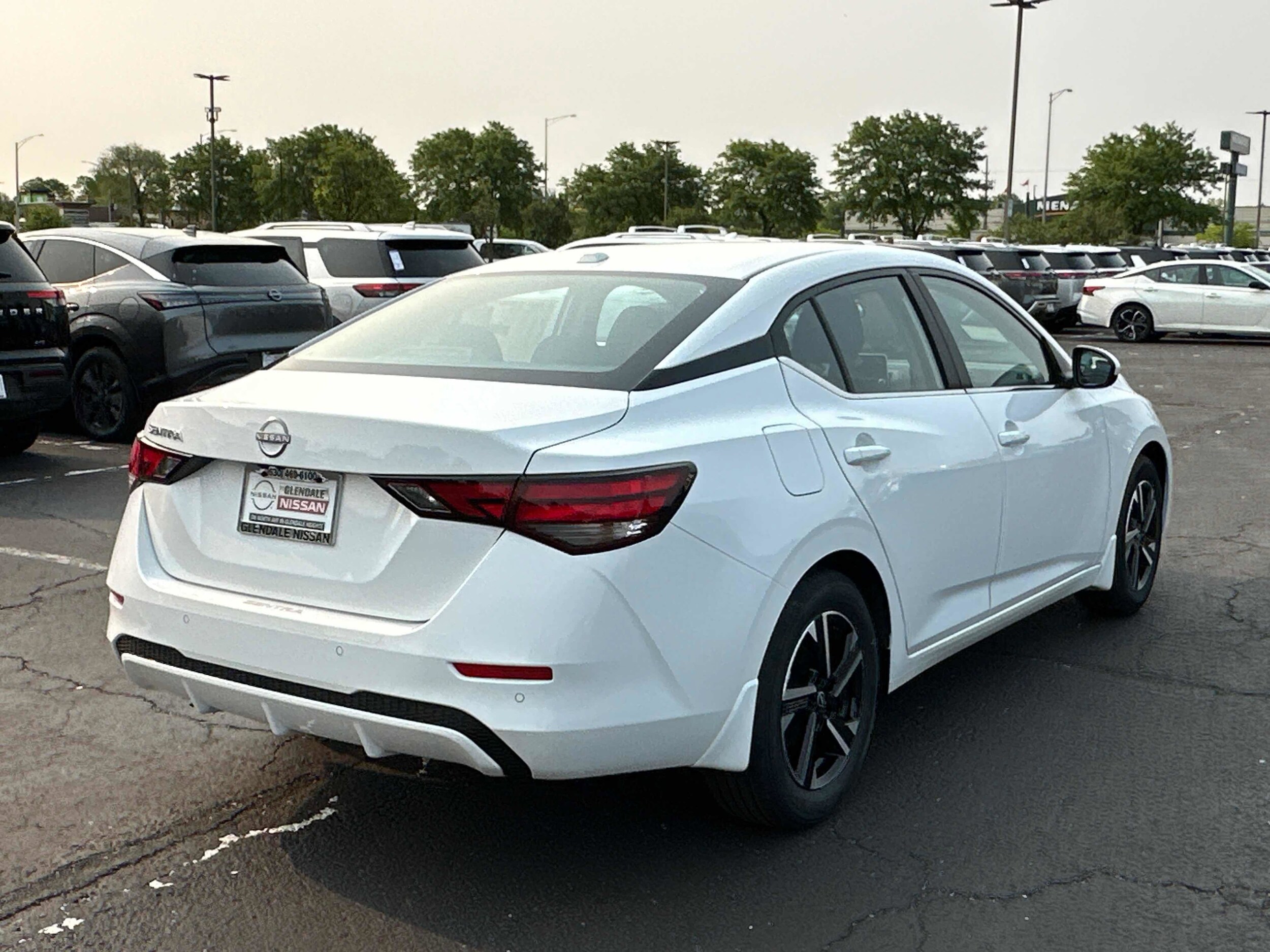 2025 Nissan Sentra SV photo 4