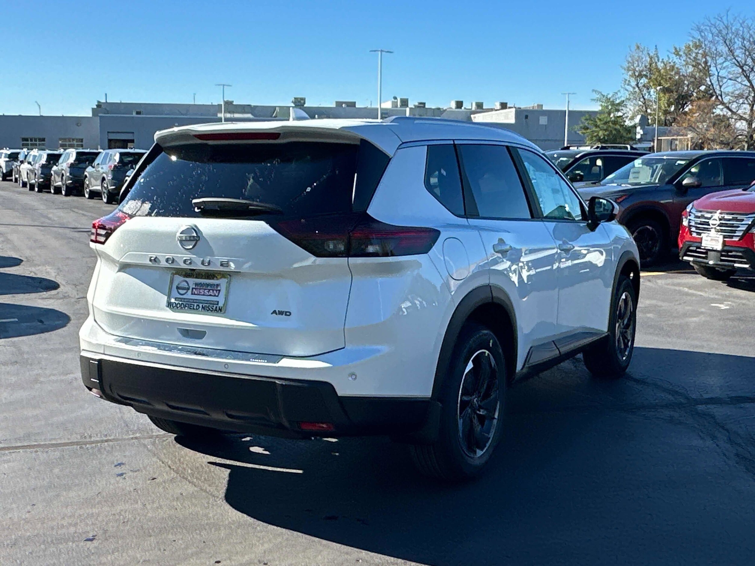 2026 Nissan Rogue SV photo 3