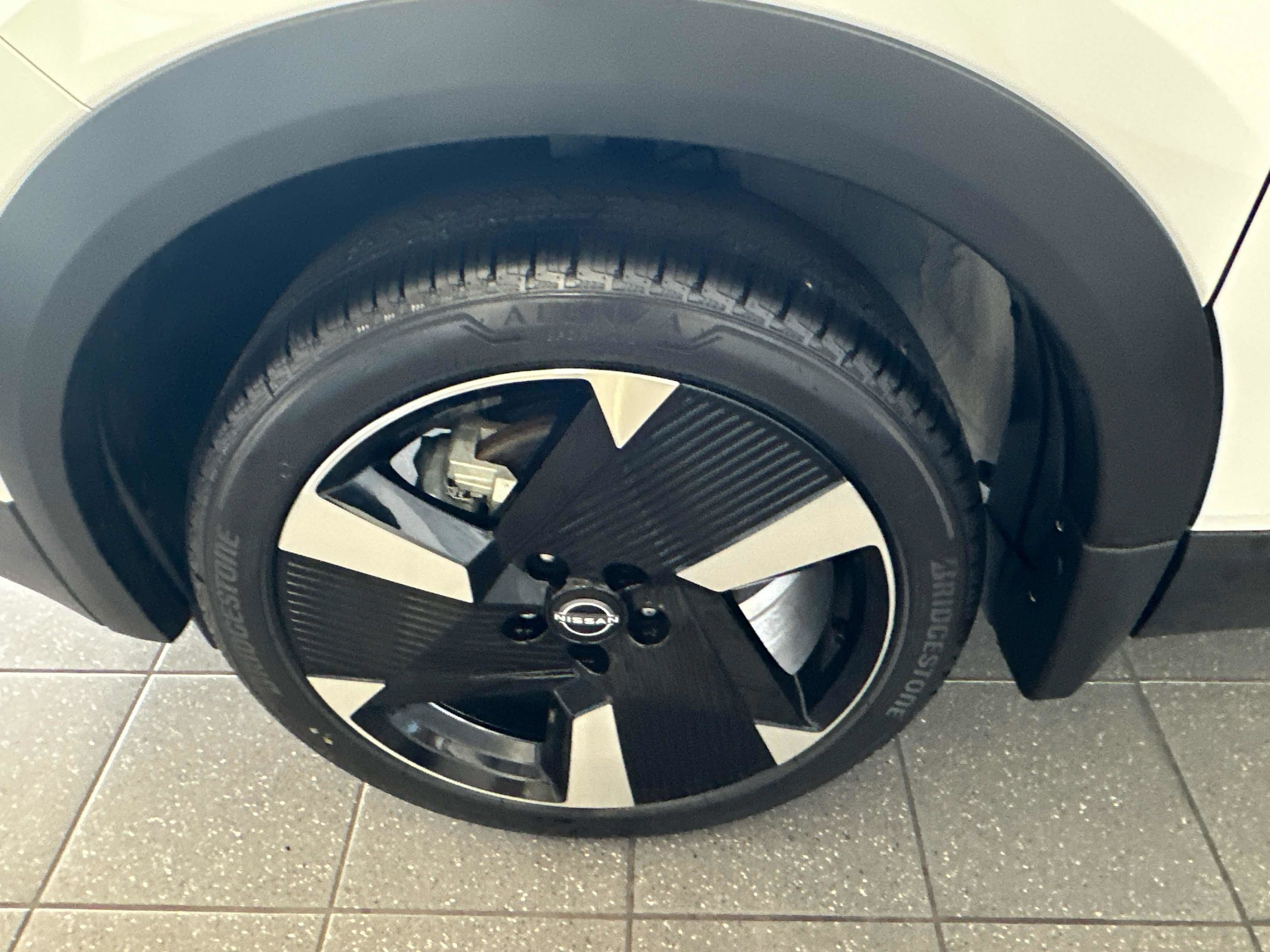 2025 Nissan Kicks SR AWD - Photo 10