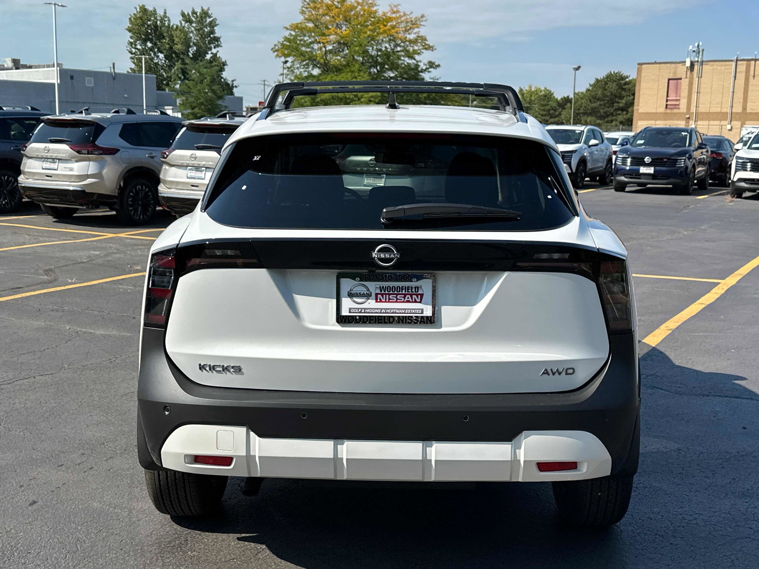 2026 Nissan Kicks SV photo 2