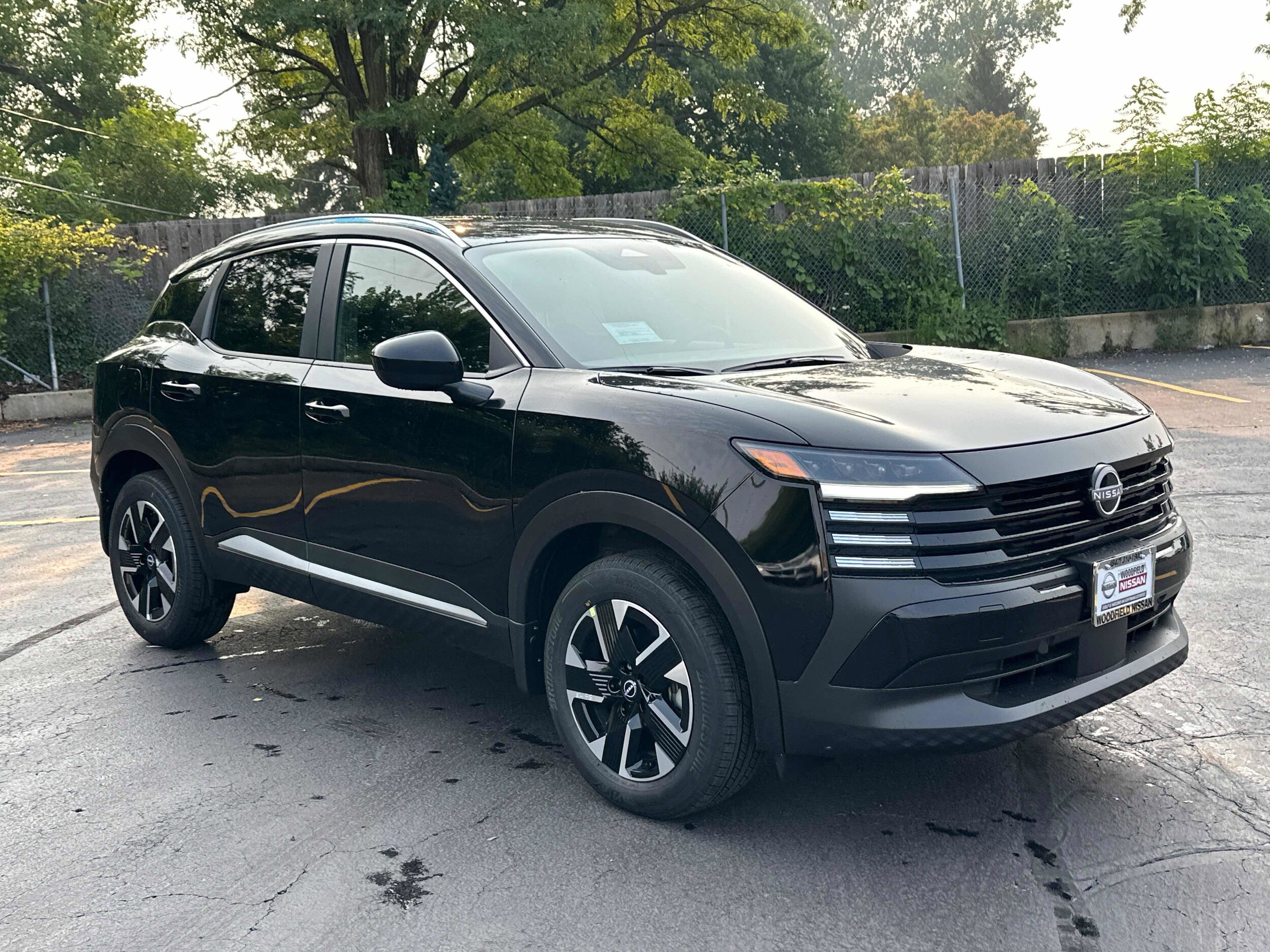 2025 Nissan Kicks SV photo 3