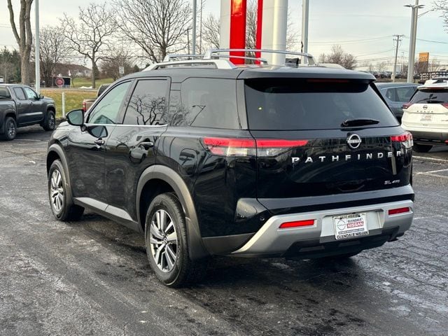 2025 Nissan Pathfinder SL photo 5